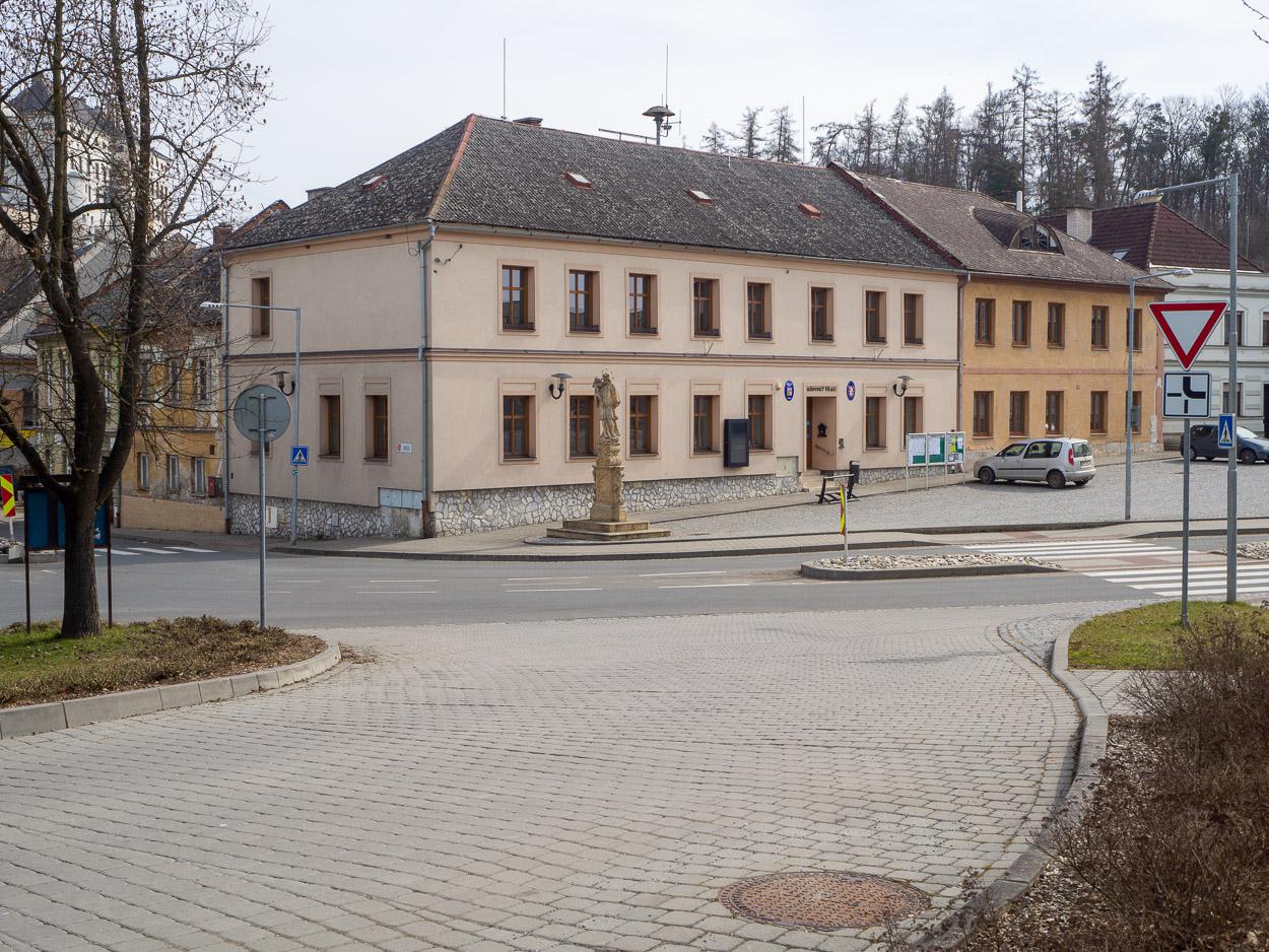 Úsov - městský úřad foto 3