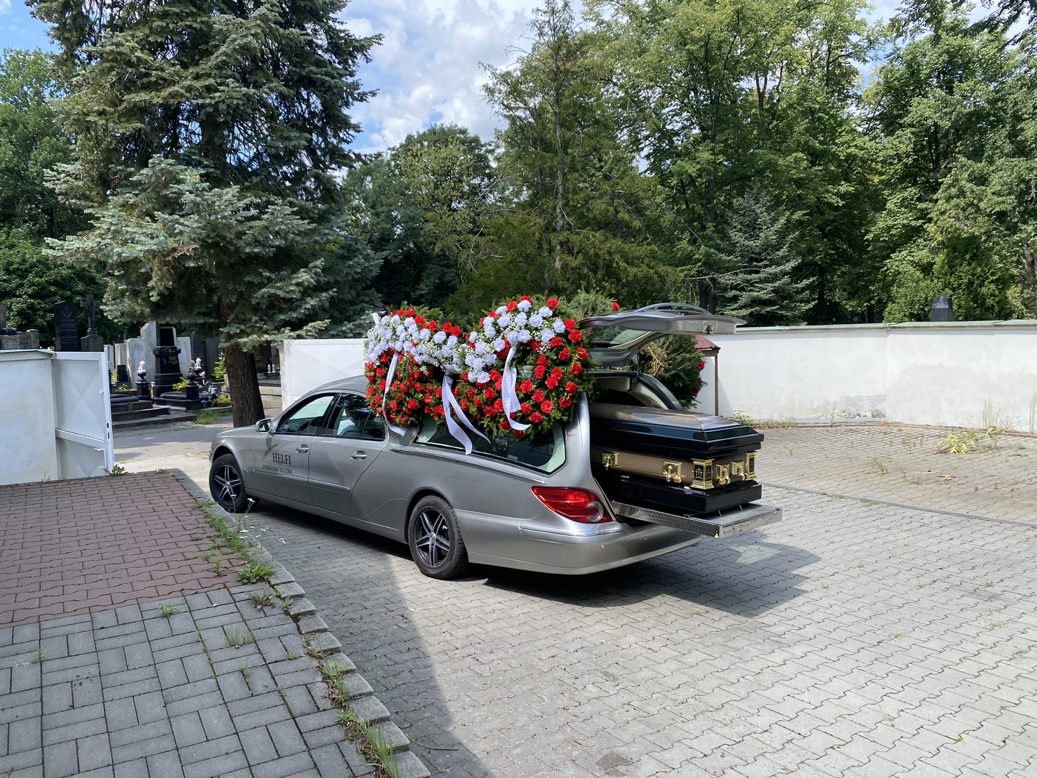 Pohřební služba HELFI foto 6