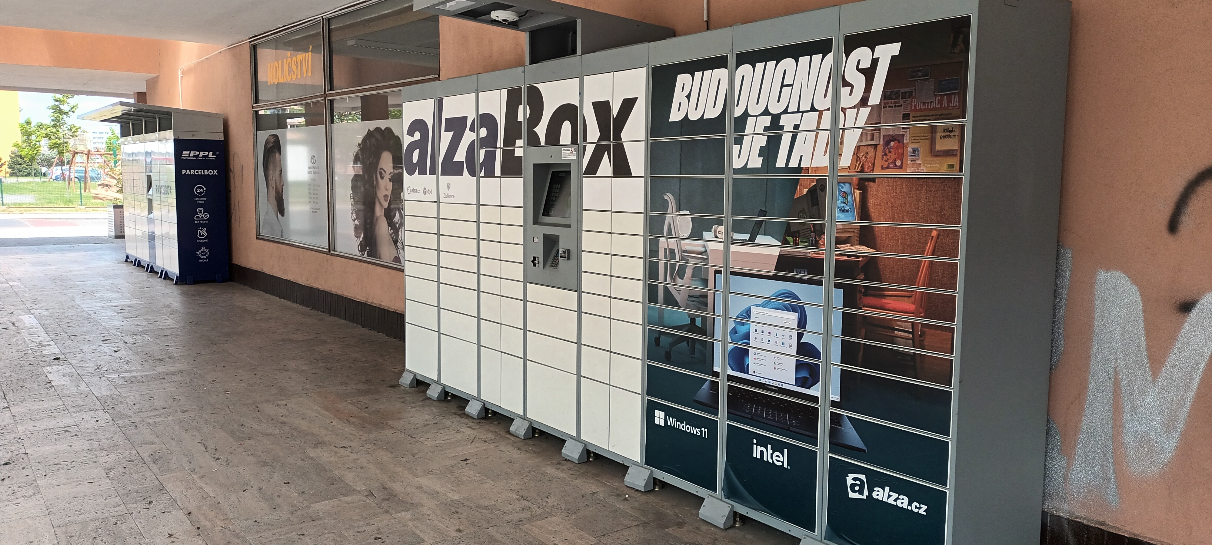 AlzaBox