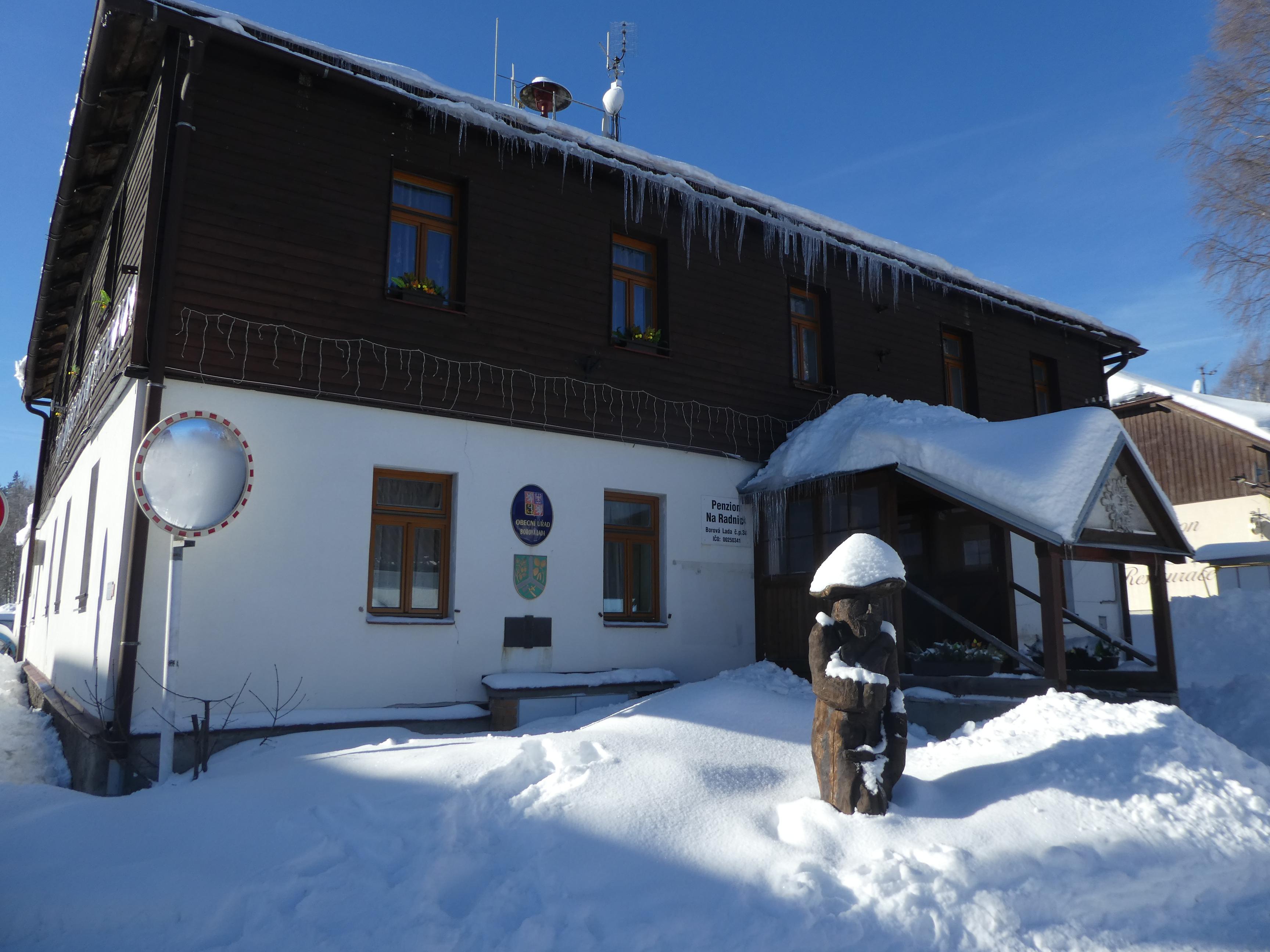 Borová Lada - obecní úřad