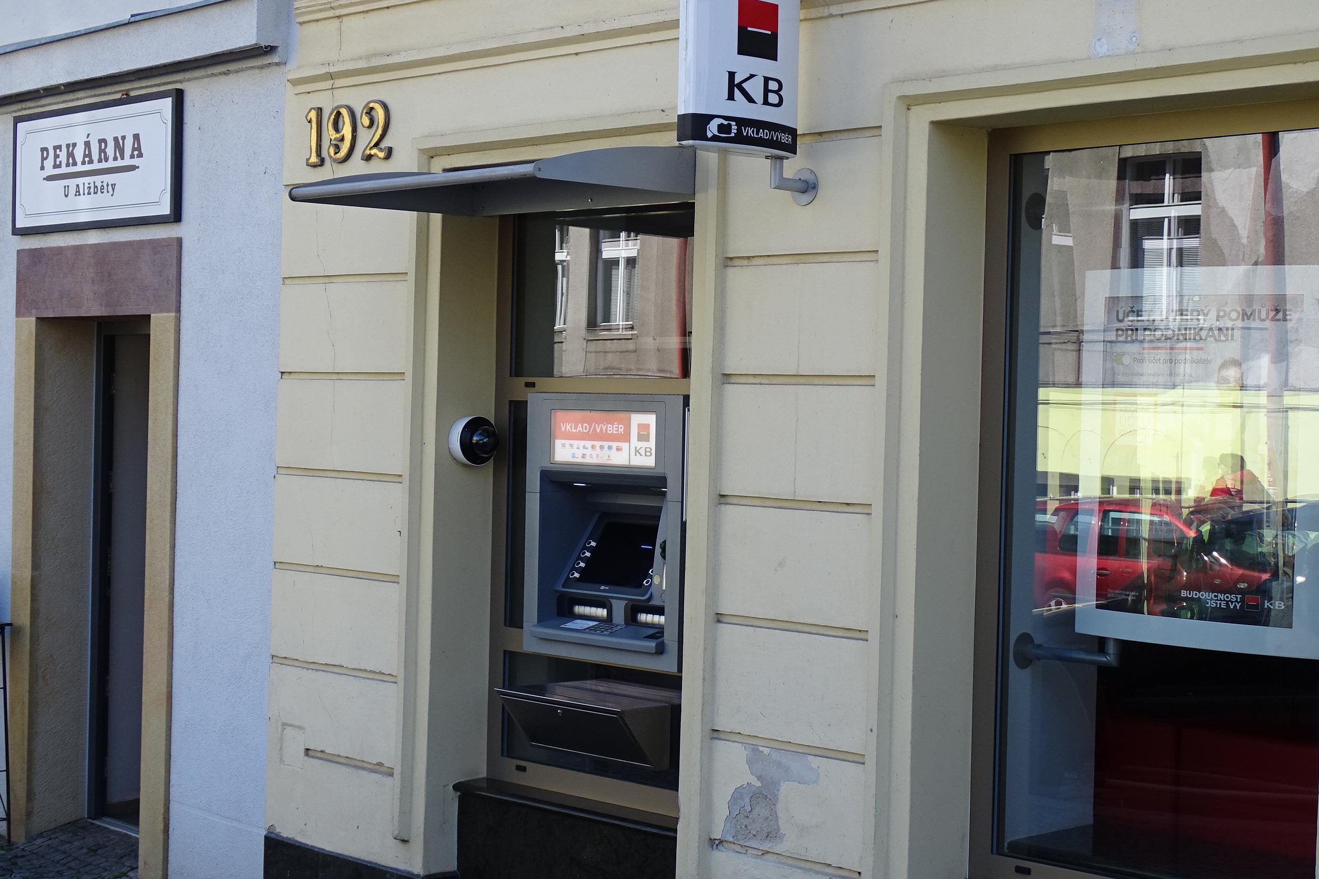 Bankomat Komerční banky foto 2