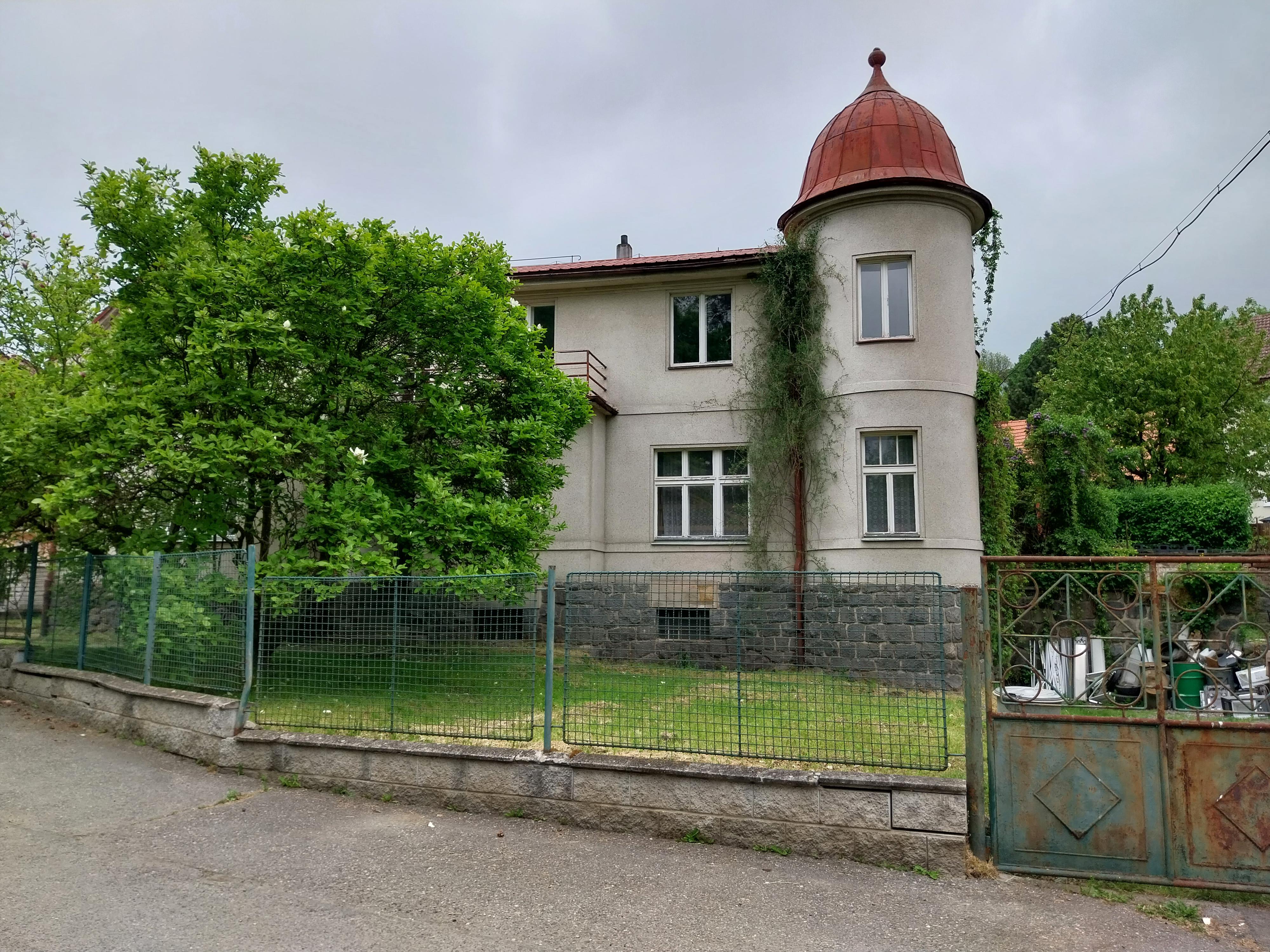 Slapy - obecní úřad foto 4