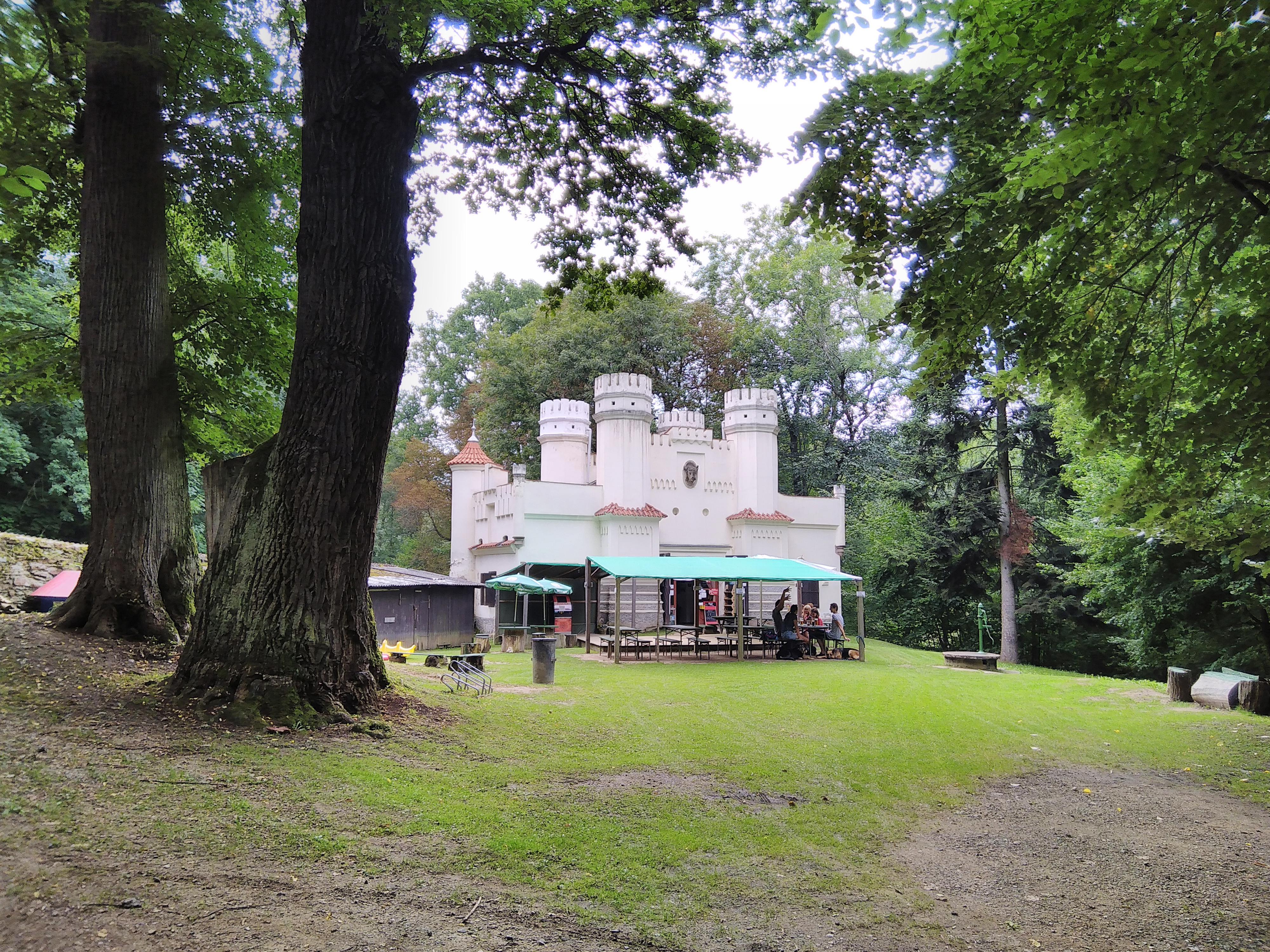Občerstvení Znosimská brána foto 4