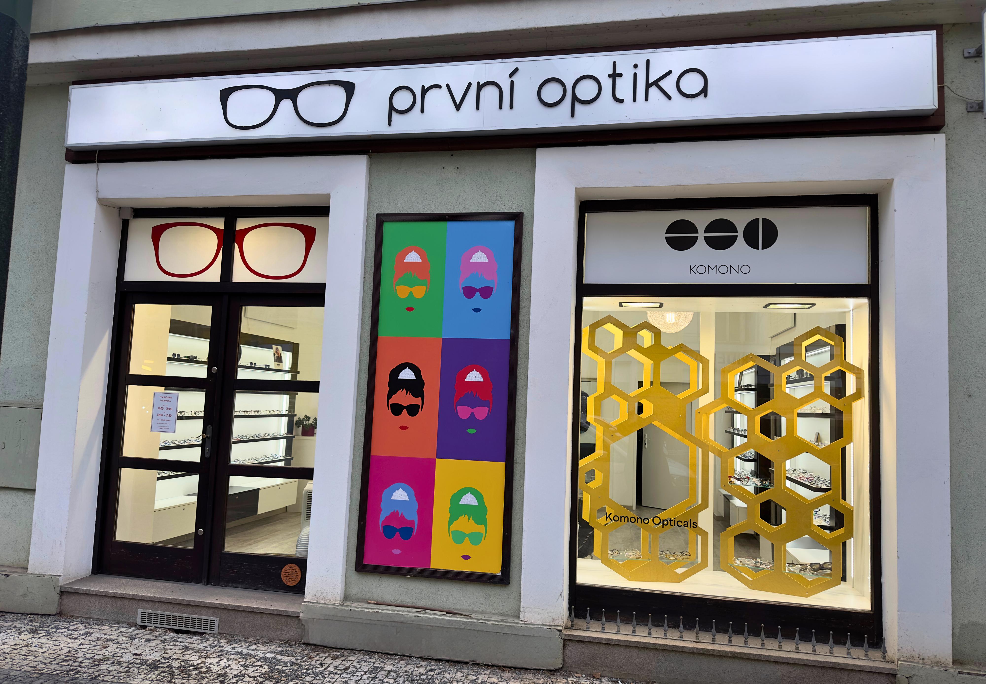 První Optika Karlín foto 3
