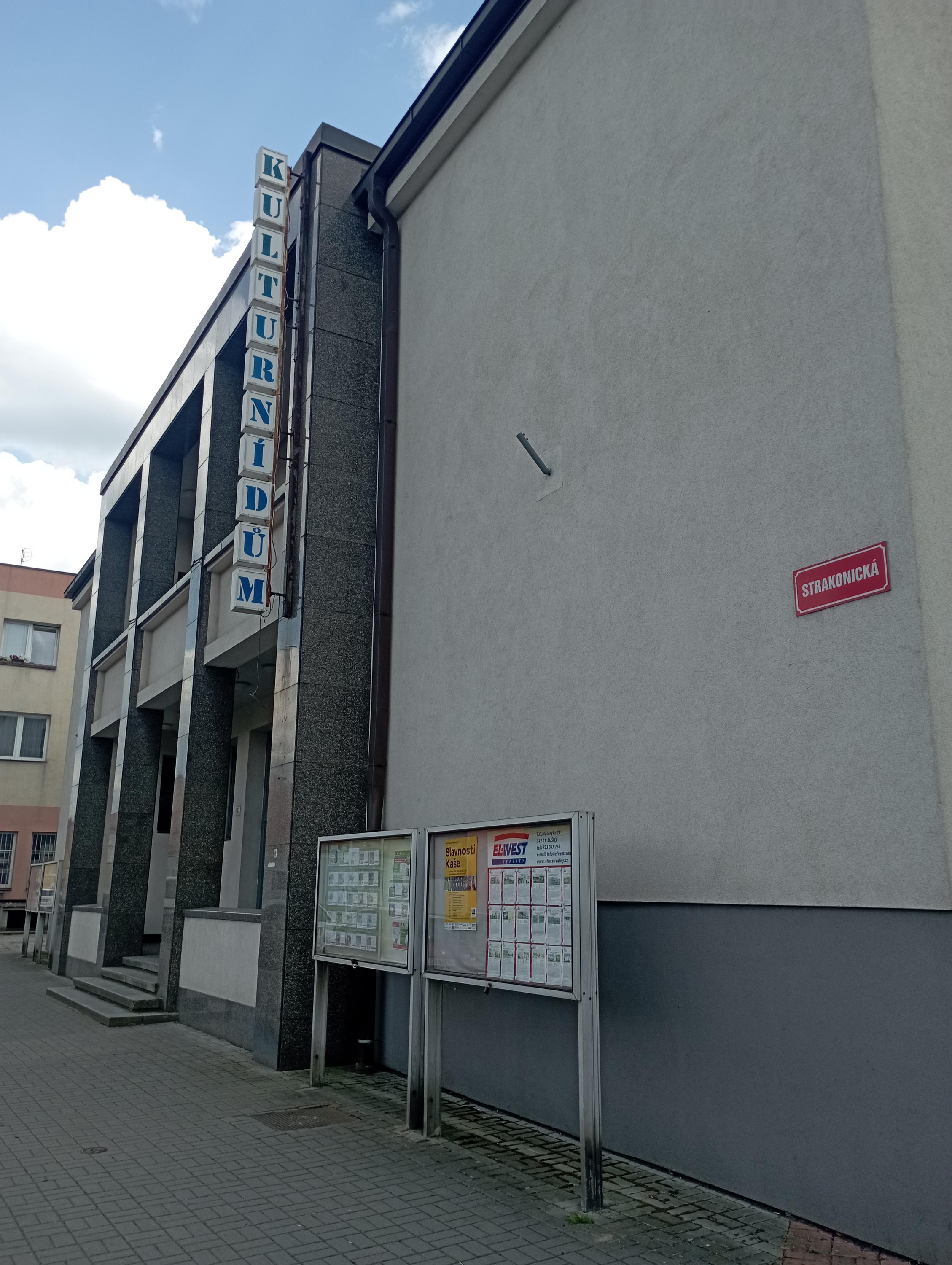 Kulturní dům Horažďovice foto 2