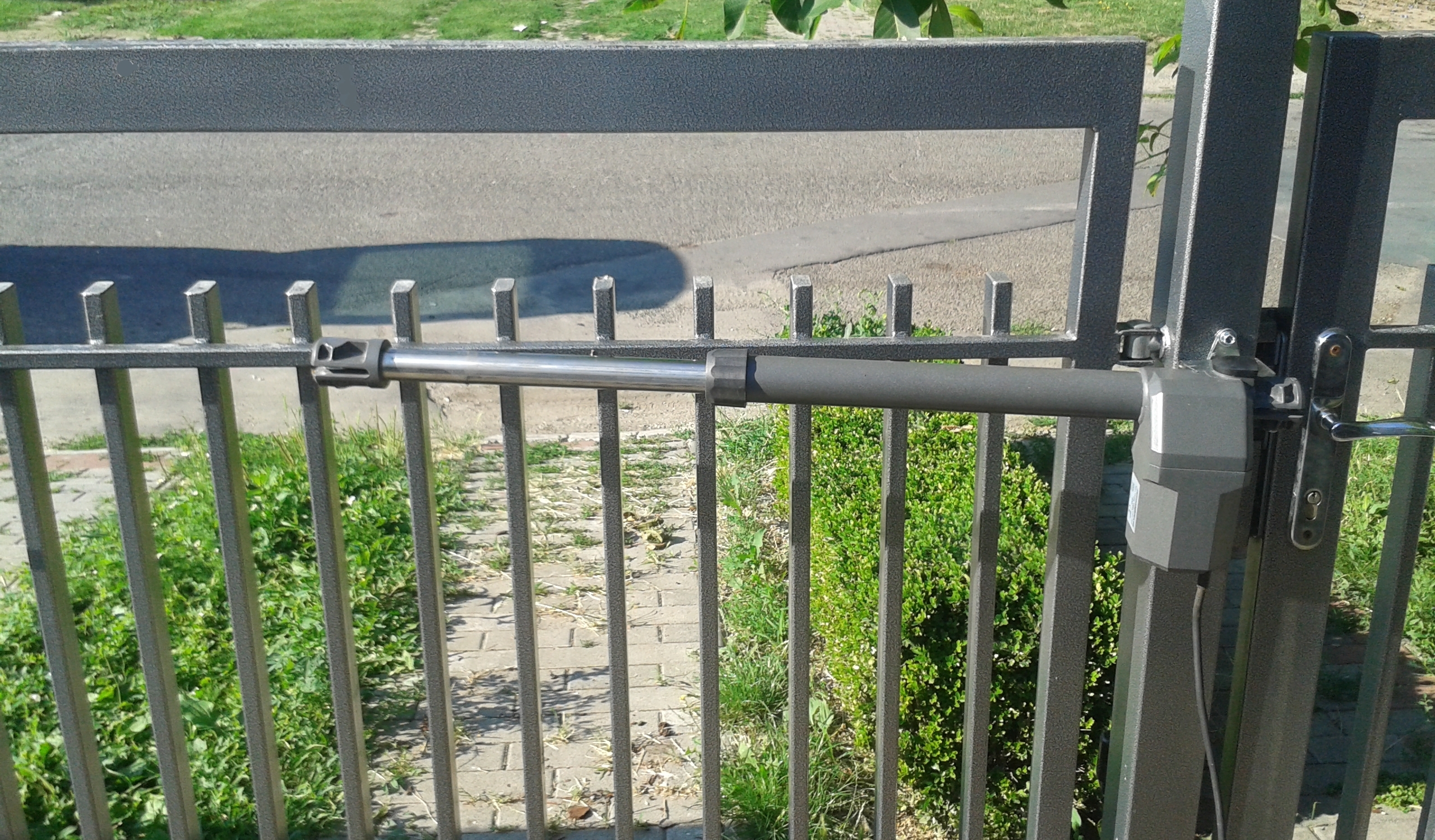 Servis pohonů bran a vrat