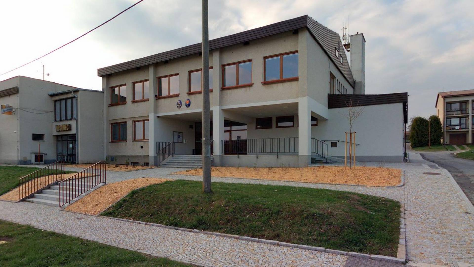 Pavlov - obecní úřad foto 2