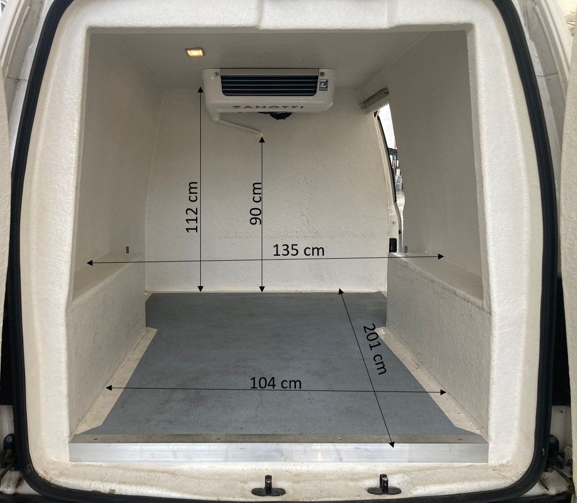 Chlazená autopůjčovna foto 3