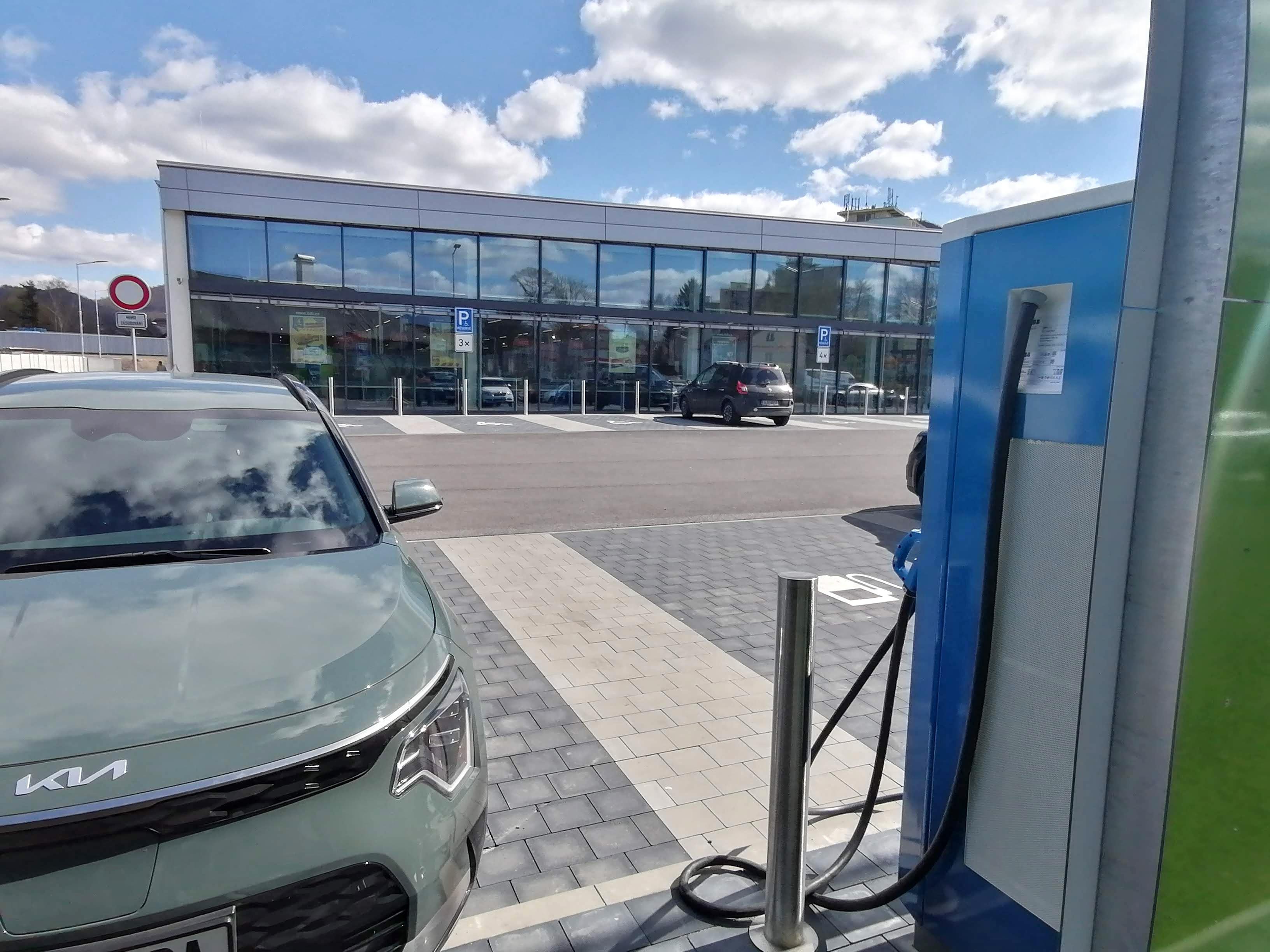 Nabíjecí stanice Lidl foto 2