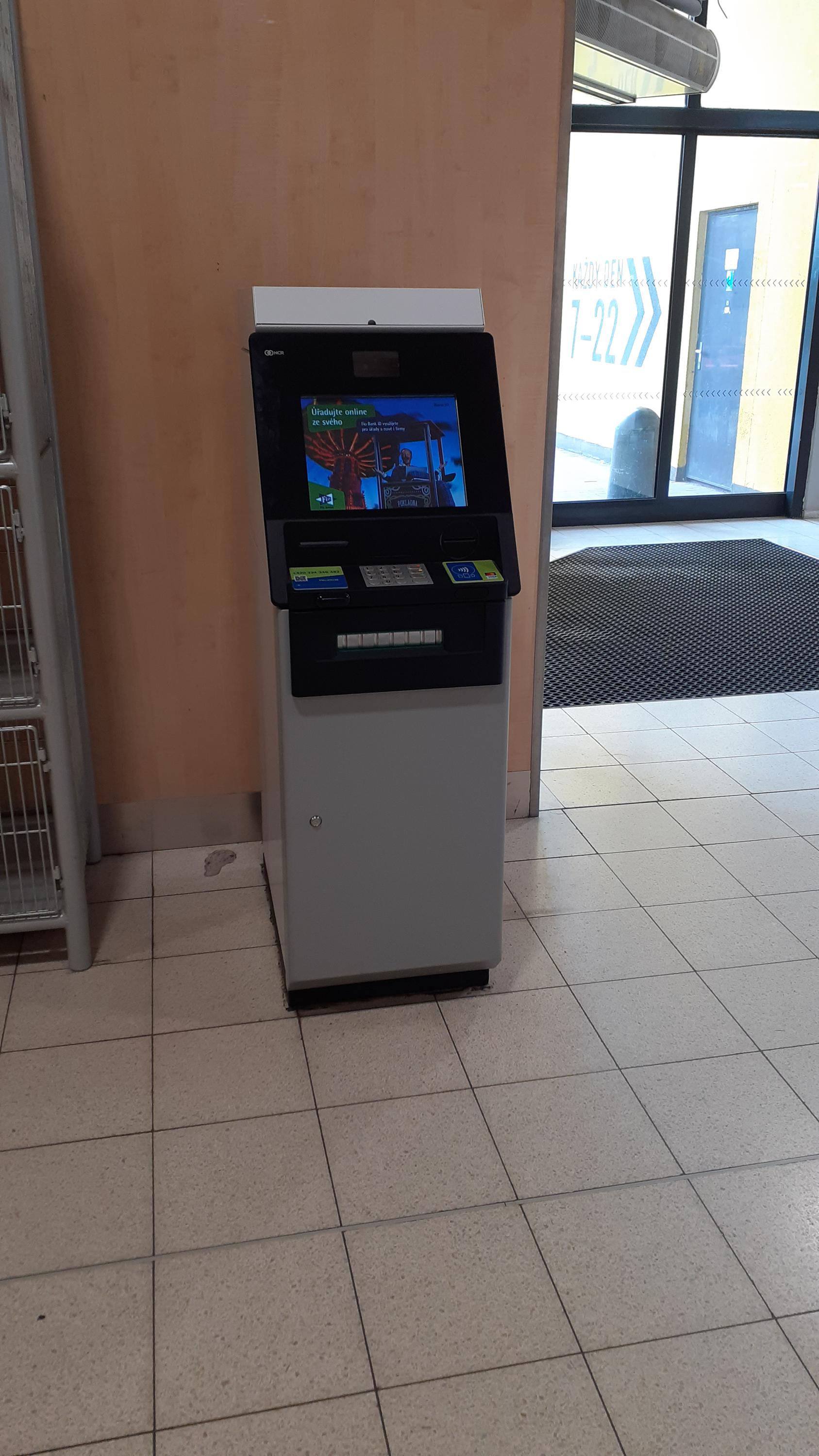 Bankomat Fio banky foto 2