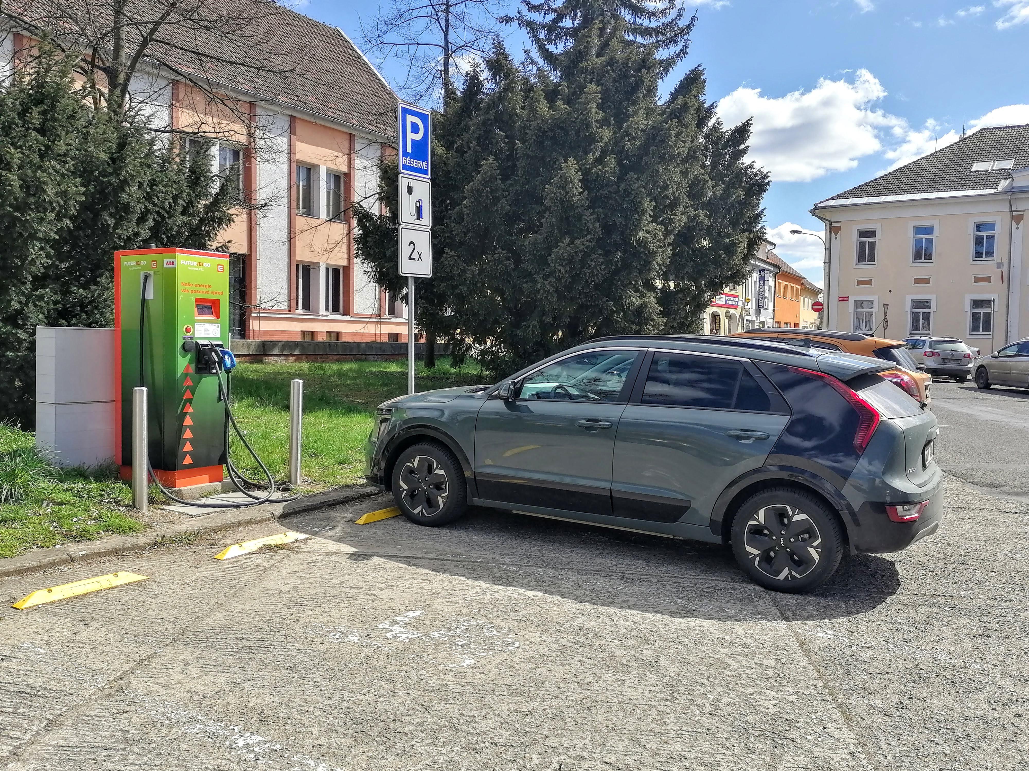 Nabíjecí stanice ČEZ