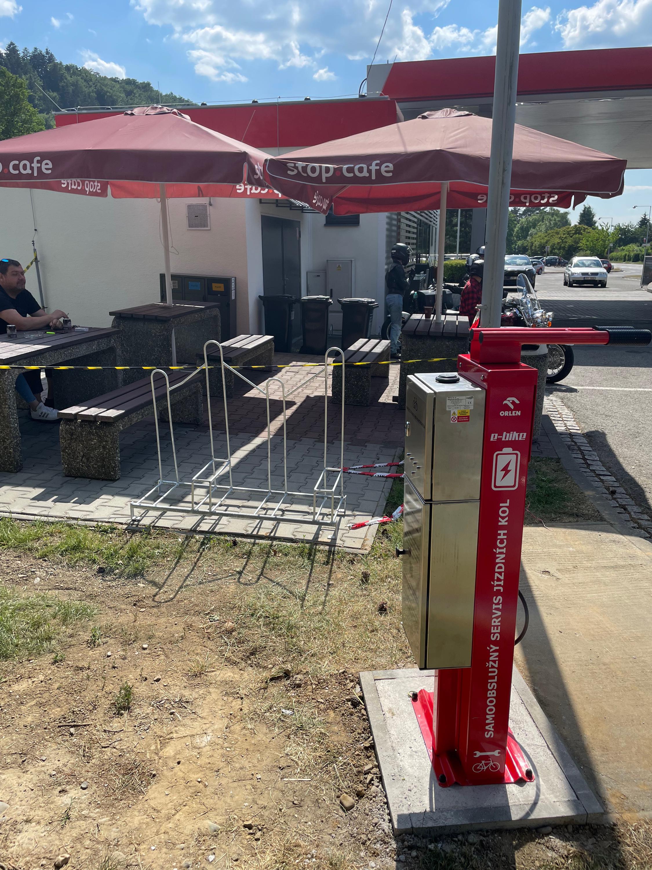 Nabíjecí stanice ČS ORLEN Rožnov pod Radhoštěm foto 3