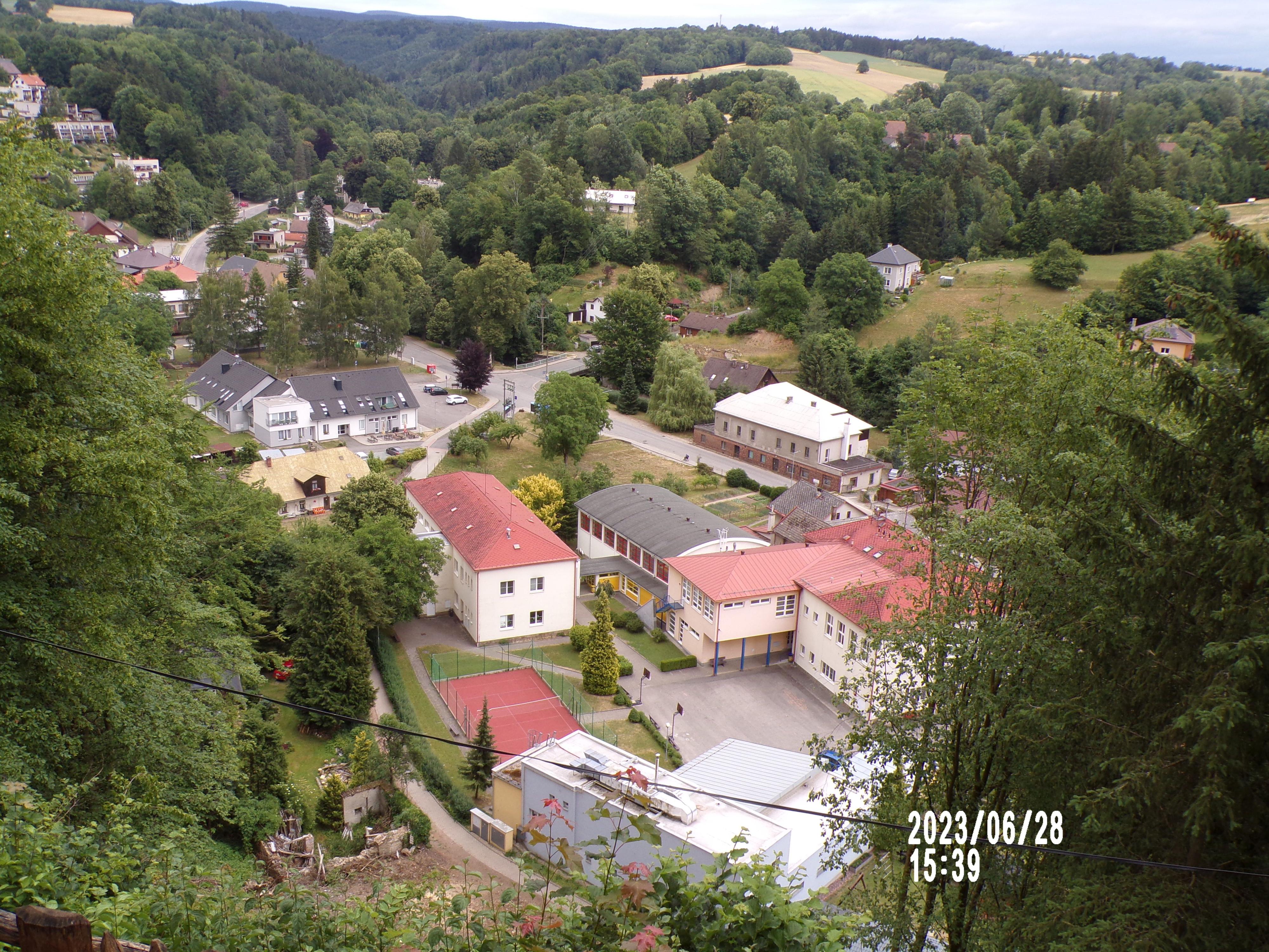 ZŠ Skuhrov nad Bělou foto 3