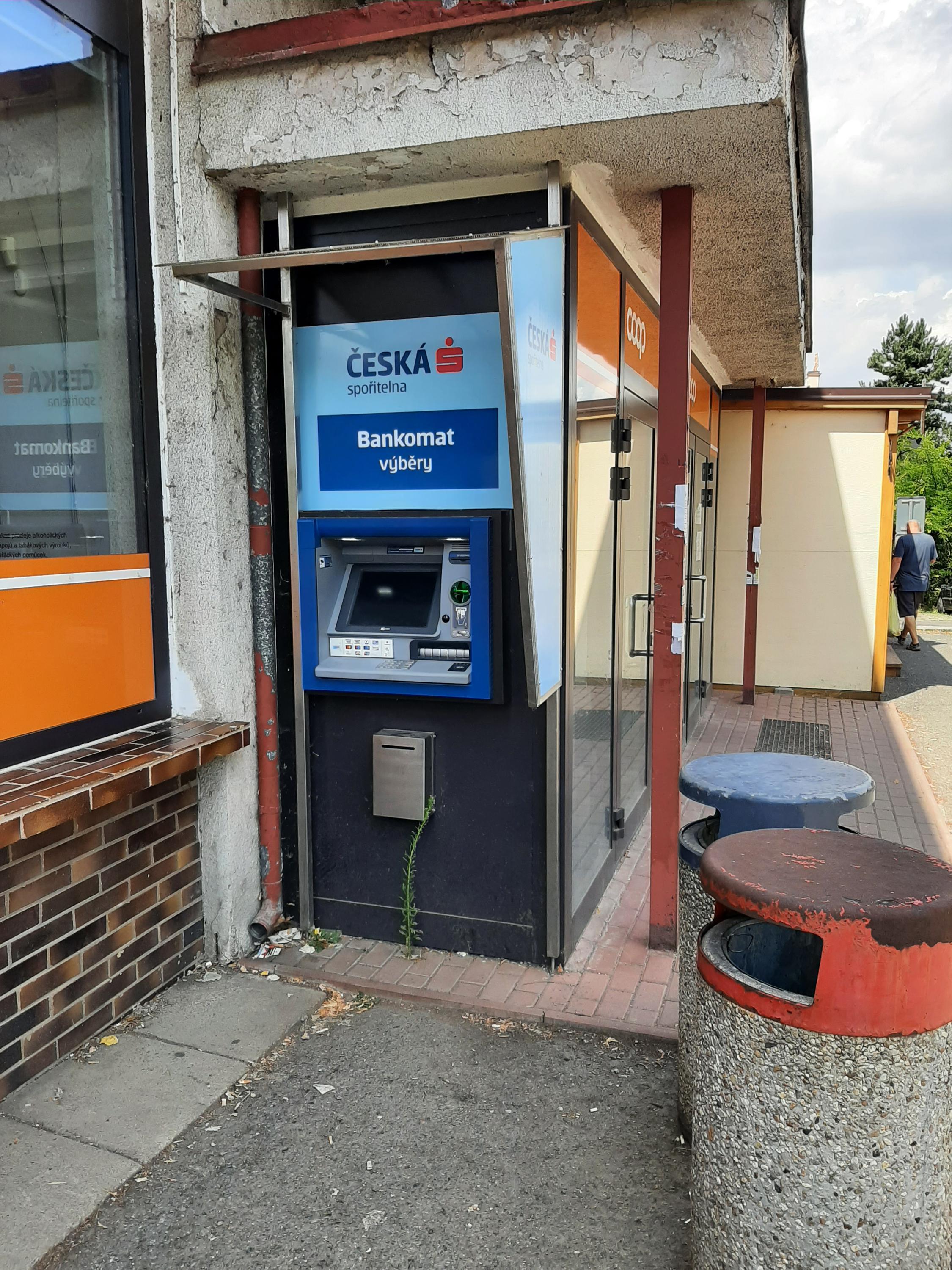 Bankomat České spořitelny foto 2