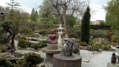 Jaroslav Glaser - Bonsai centrum (Hobby shop)  Mapy.com