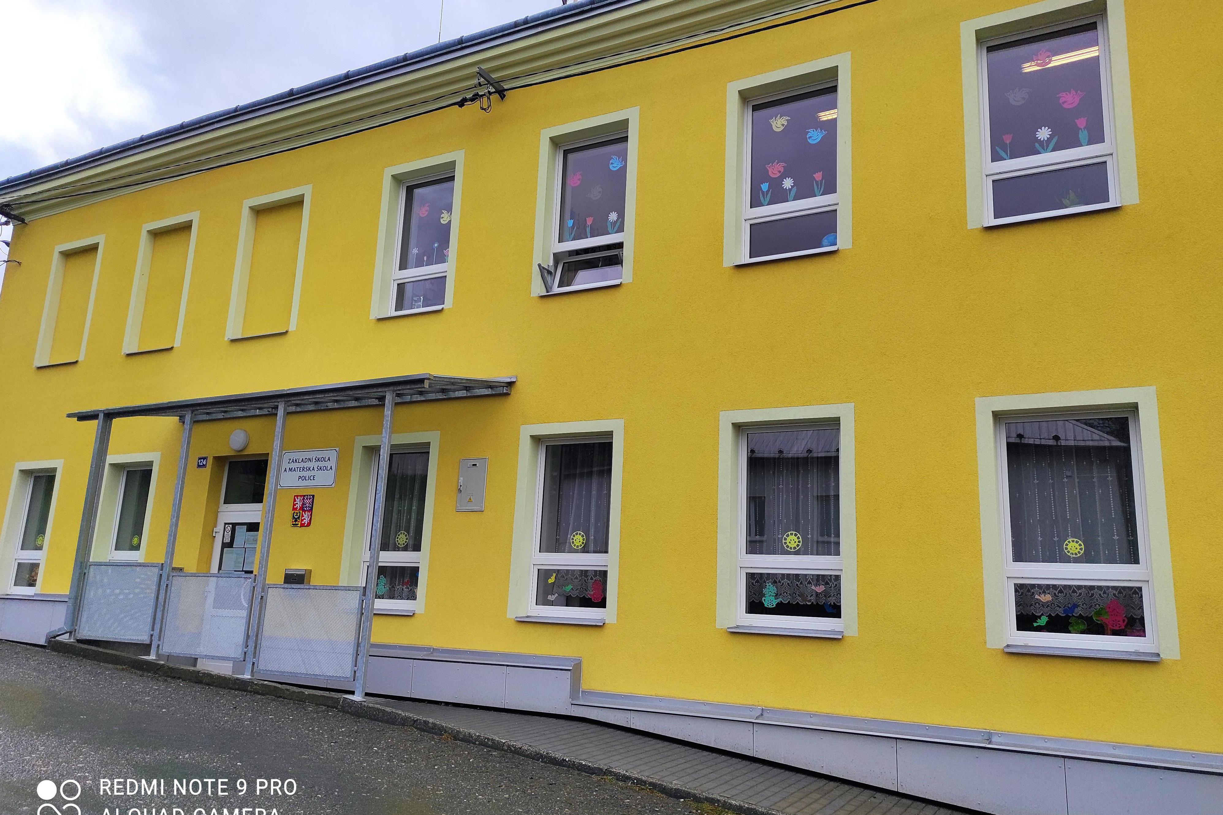 Základní škola a Mateřská škola Police