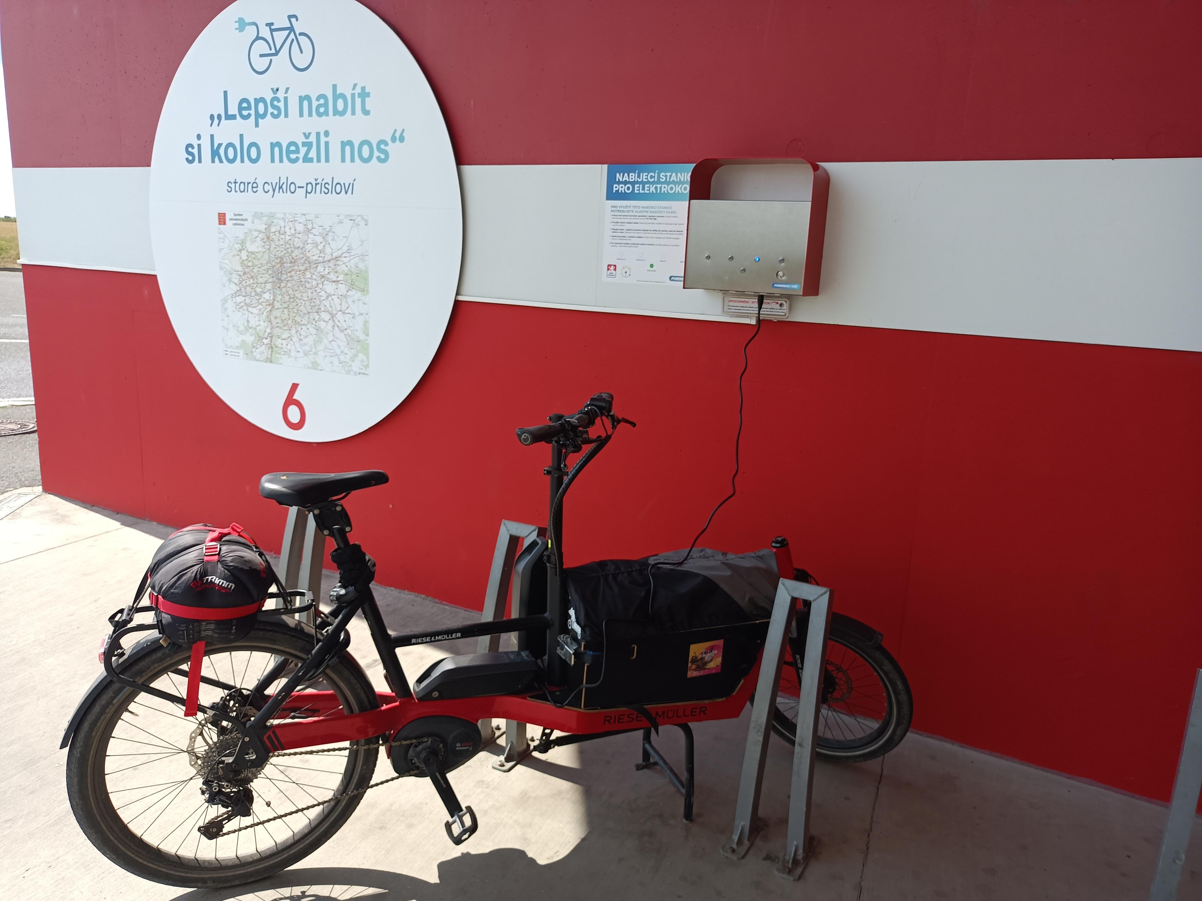 Nabíjecí stanice Obchodní centrum Šestka