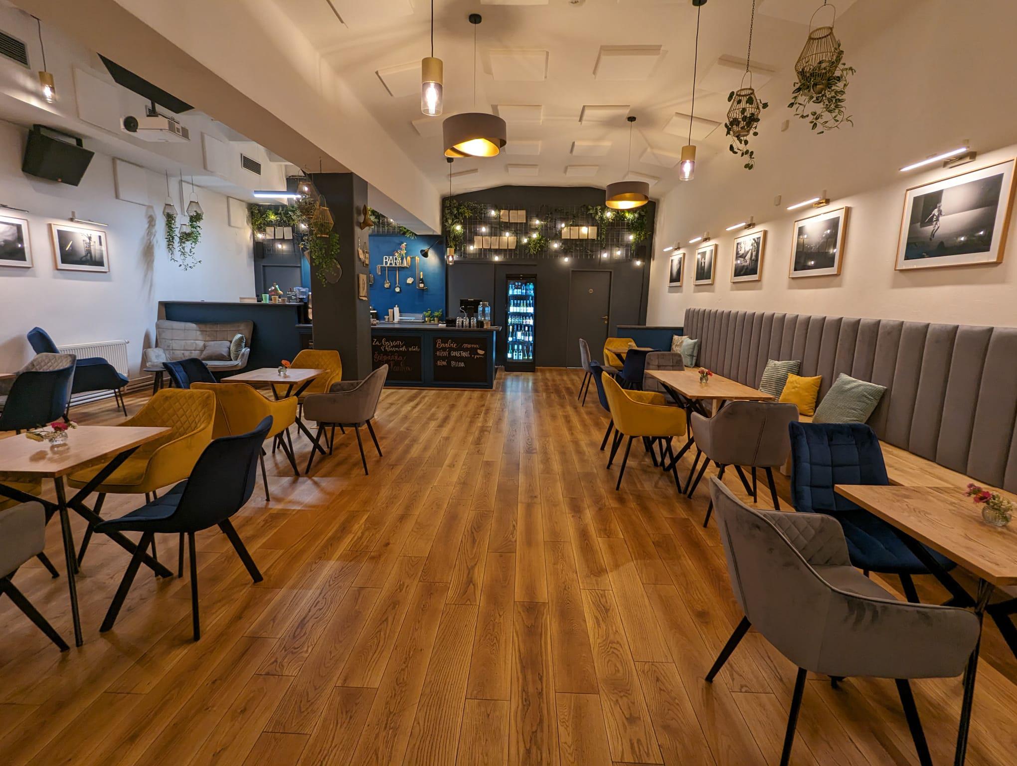 Kavárna Kotva foto 5