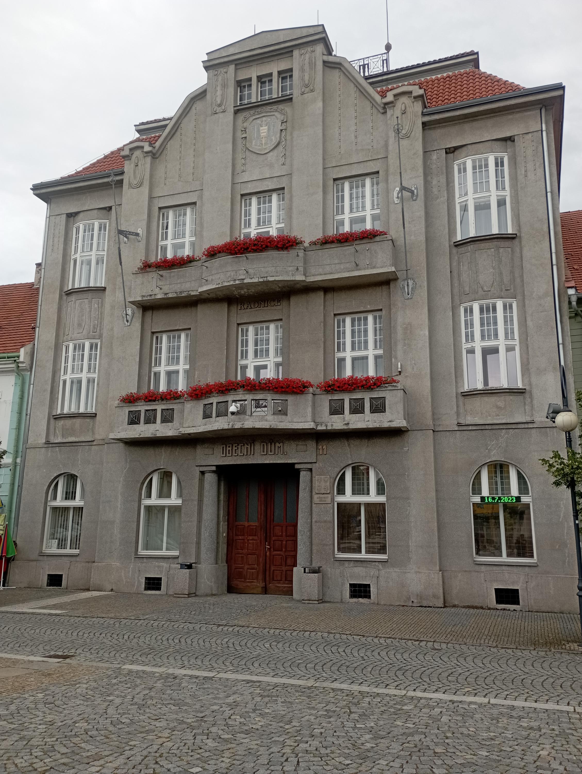Město Březnice - městský úřad foto 6