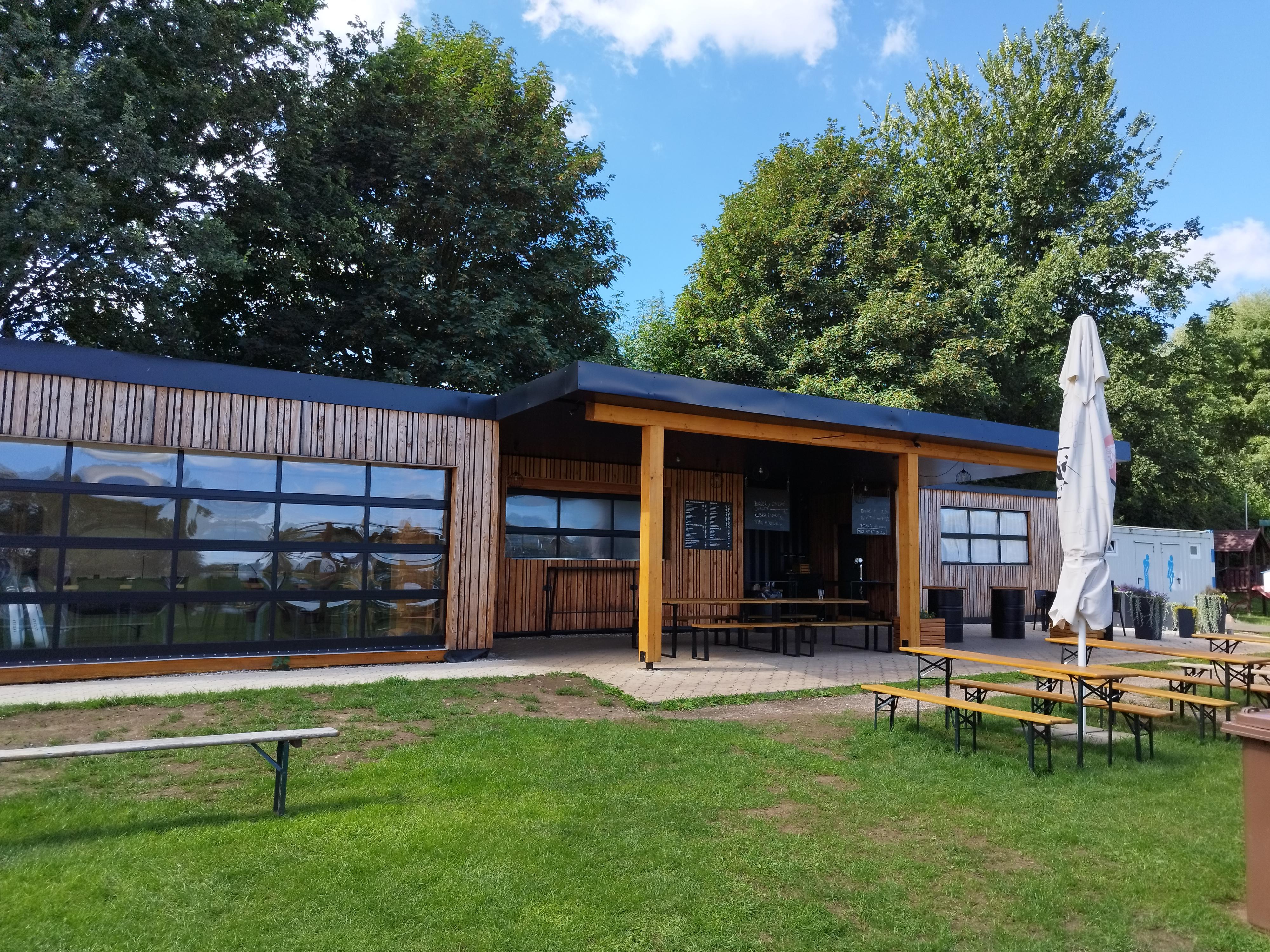 Rekreační areál Duhové jezero foto 3