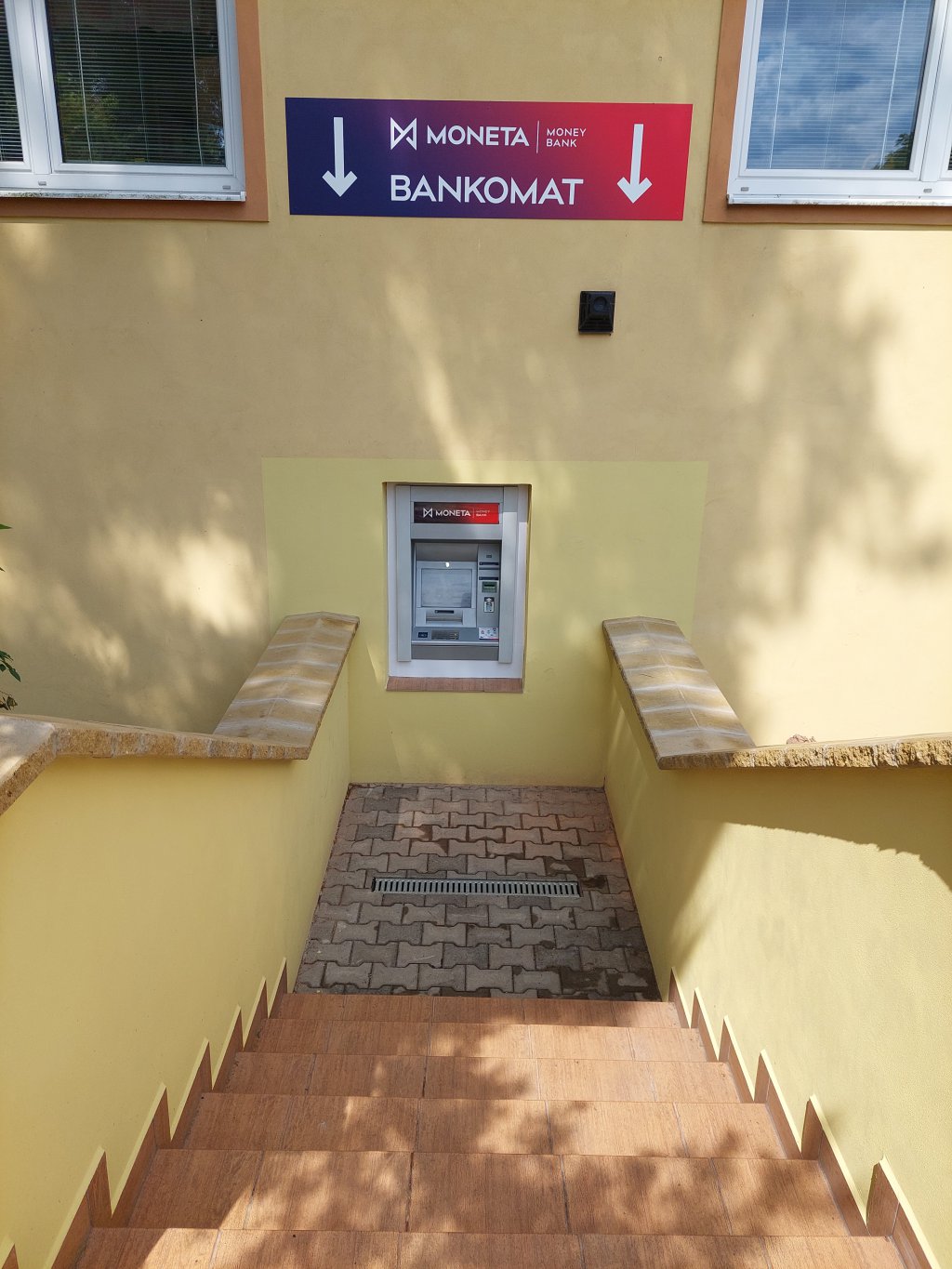 Bankomat MONETA Money Bank foto 2