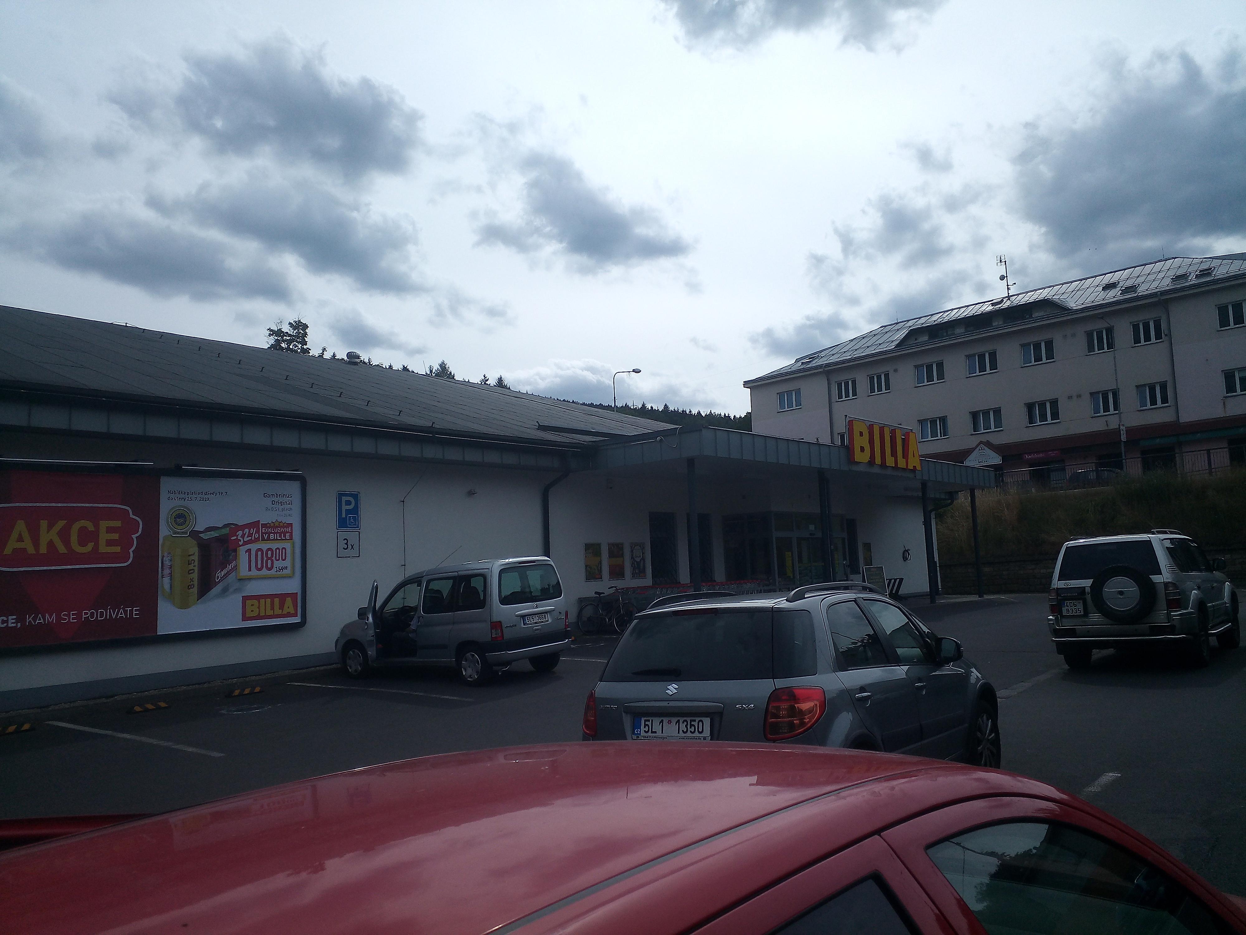 BILLA foto 4