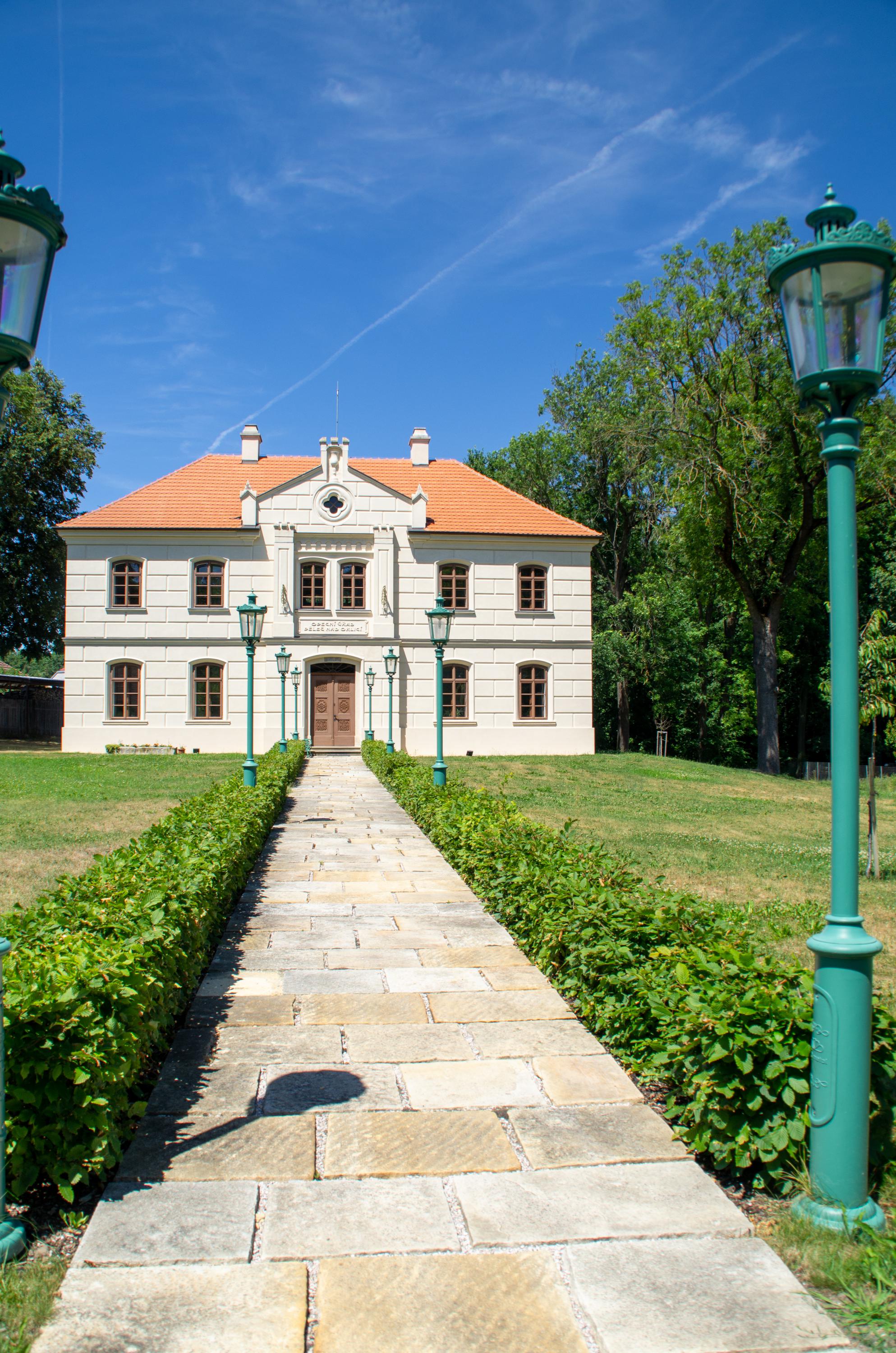 Běleč nad Orlicí - obecní úřad foto 5