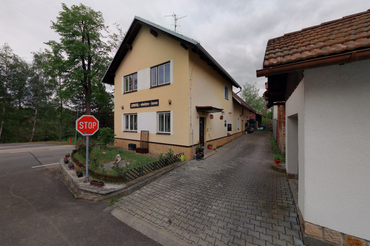 UNIVEL - elektro - kovo foto 2