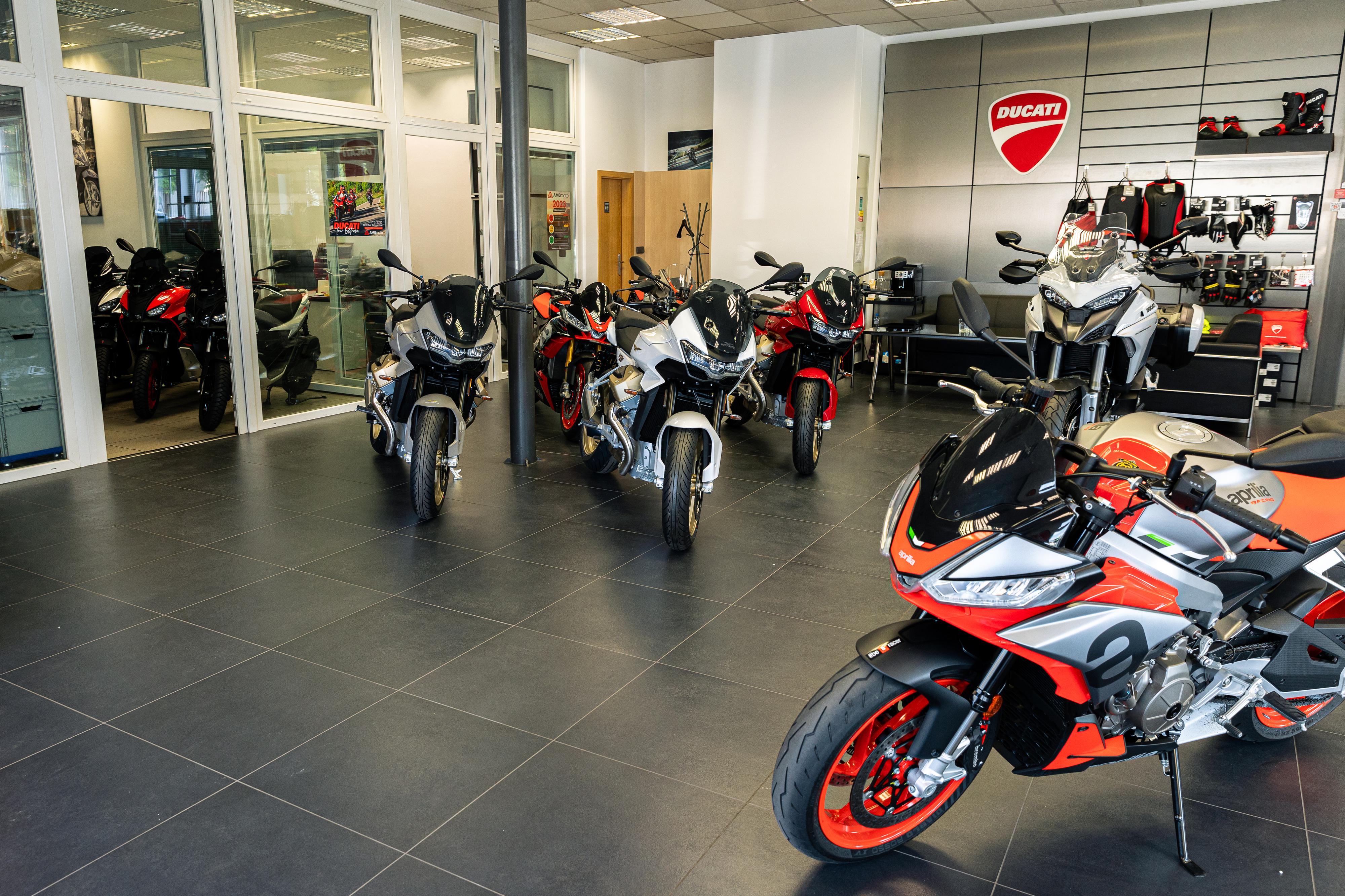 AMG moto, s.r.o. foto 3
