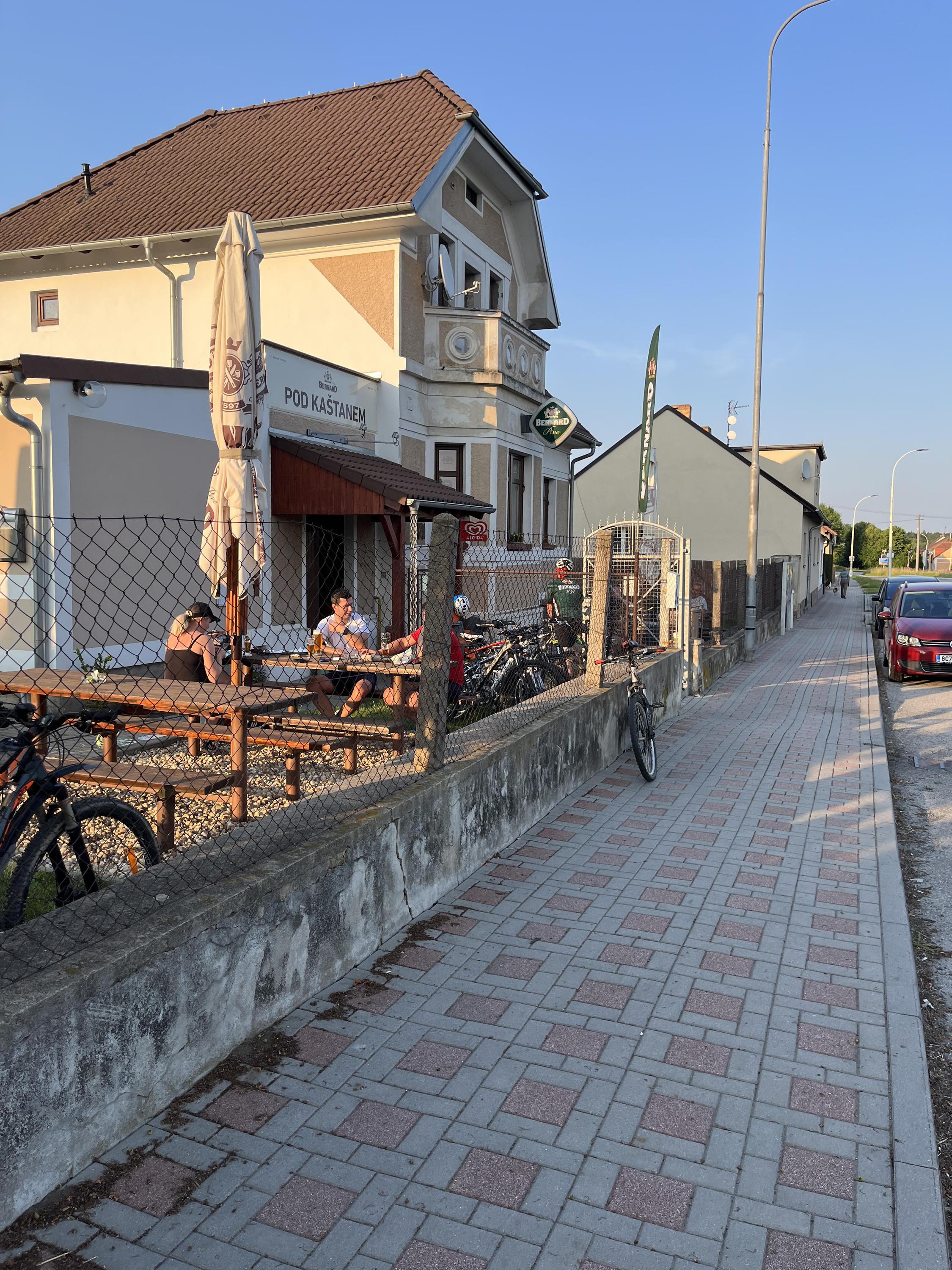 Pod Kaštanem foto 5