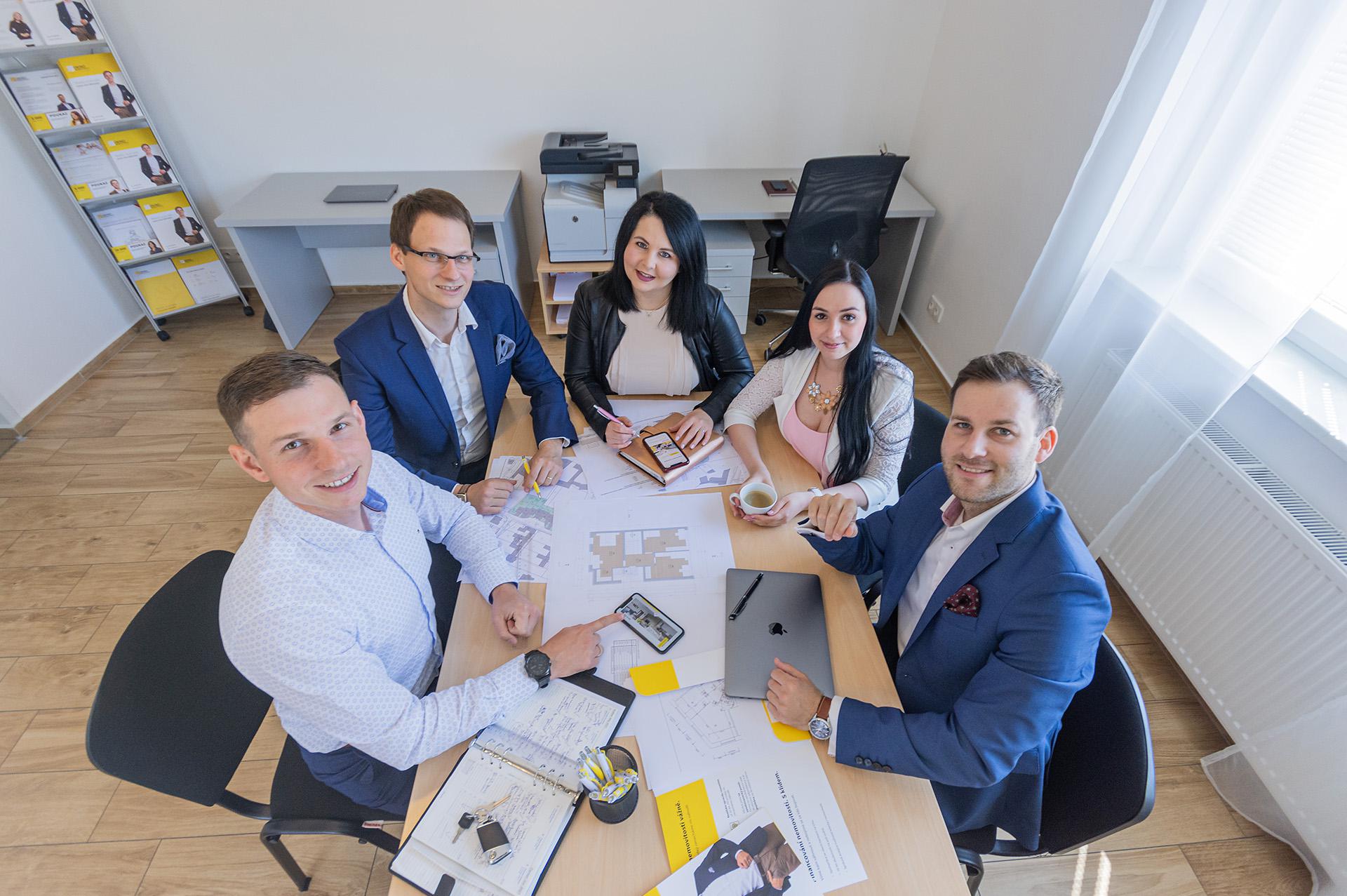 OKNO NEMOVITOSTÍ, s.r.o.