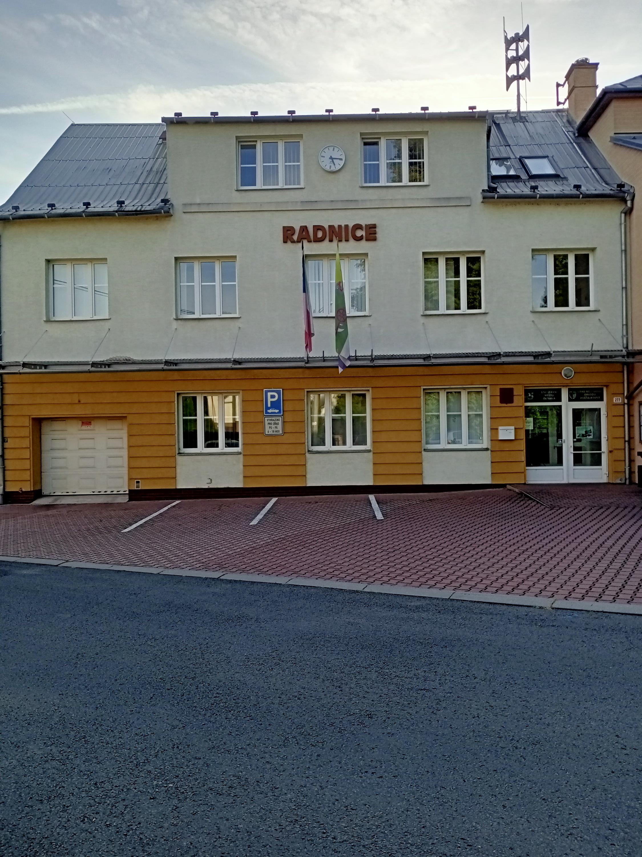 Úřad městského obvodu Ostrava-Hošťálkovice foto 4