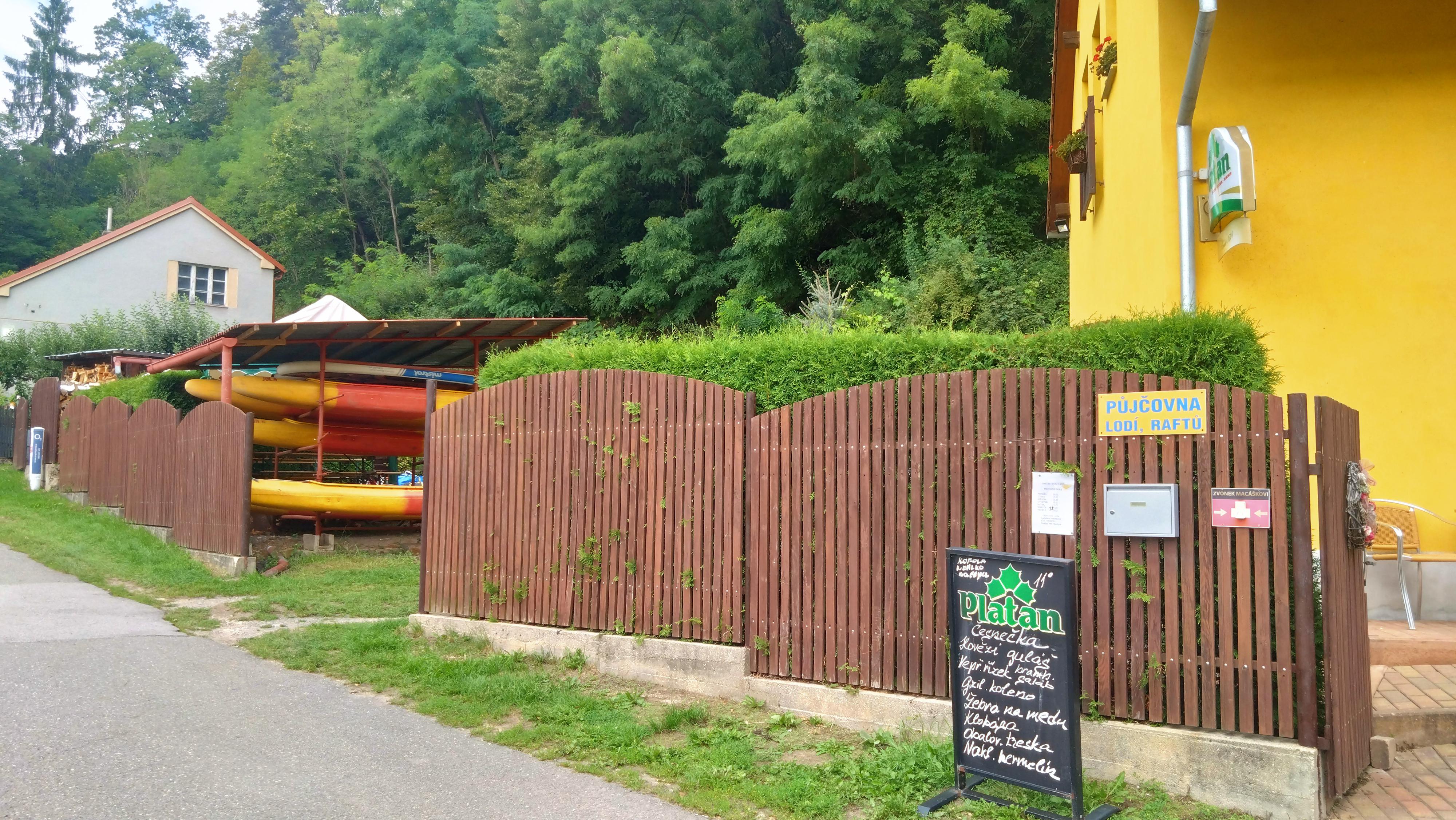 Půjčovna lodí JOLA foto 2