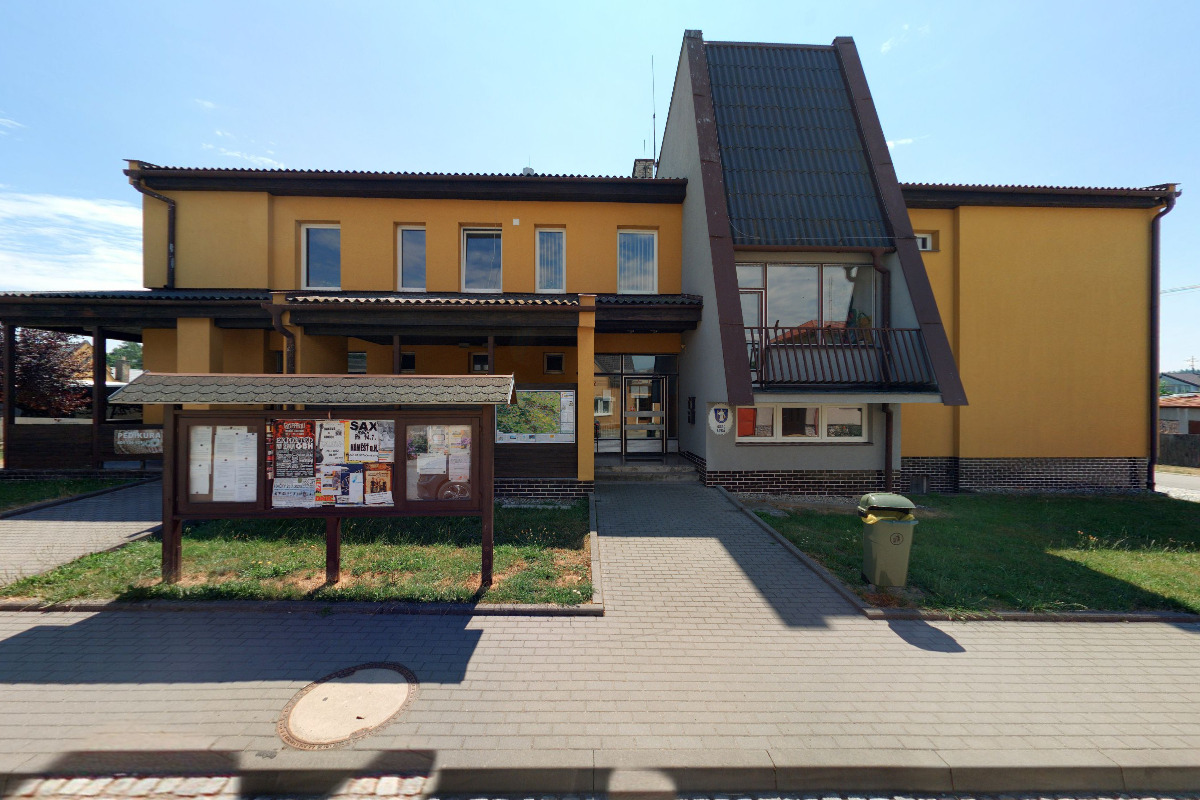 Obecní knihovna Luká