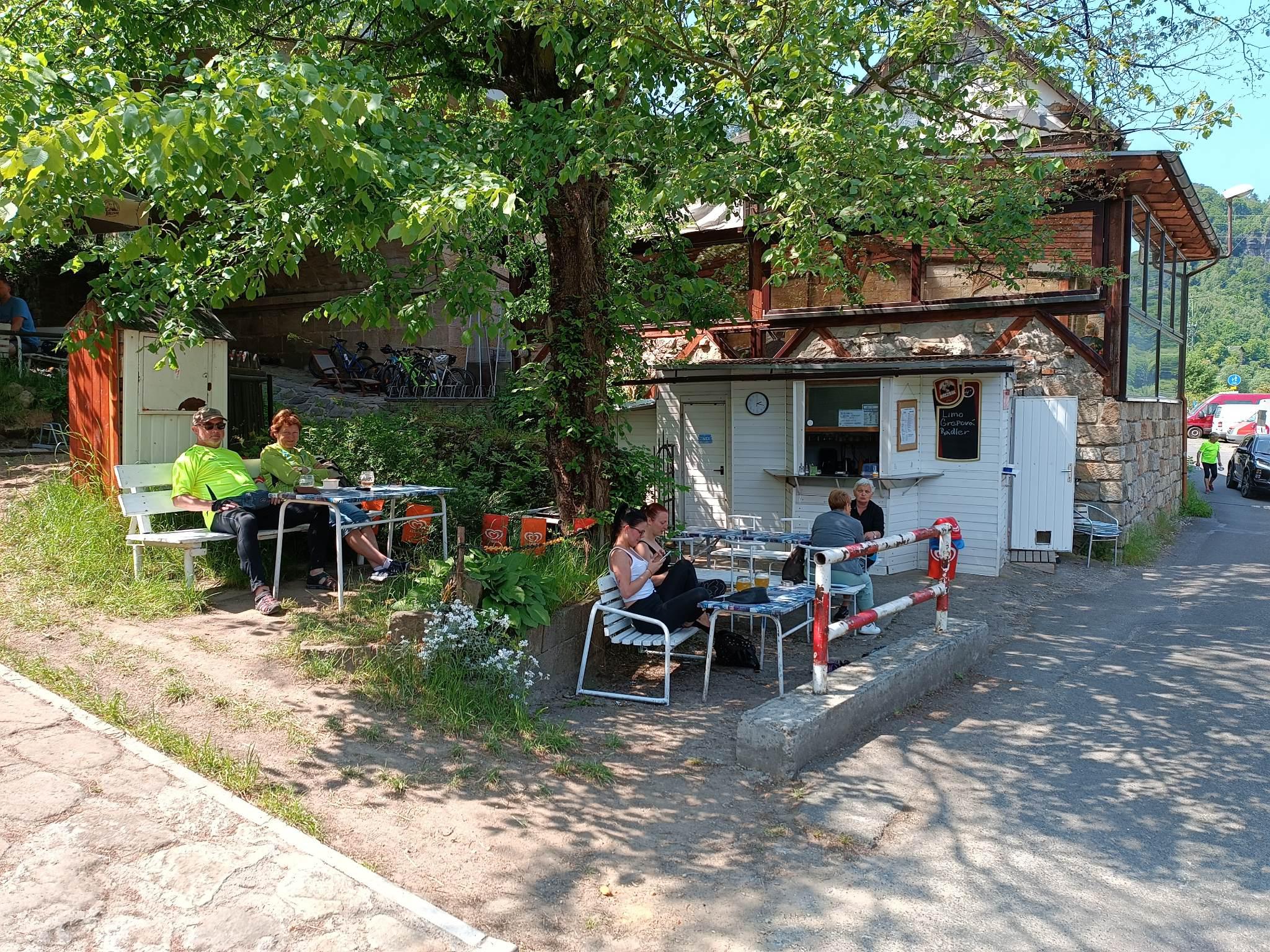 Občerstvení u přívozu foto 5