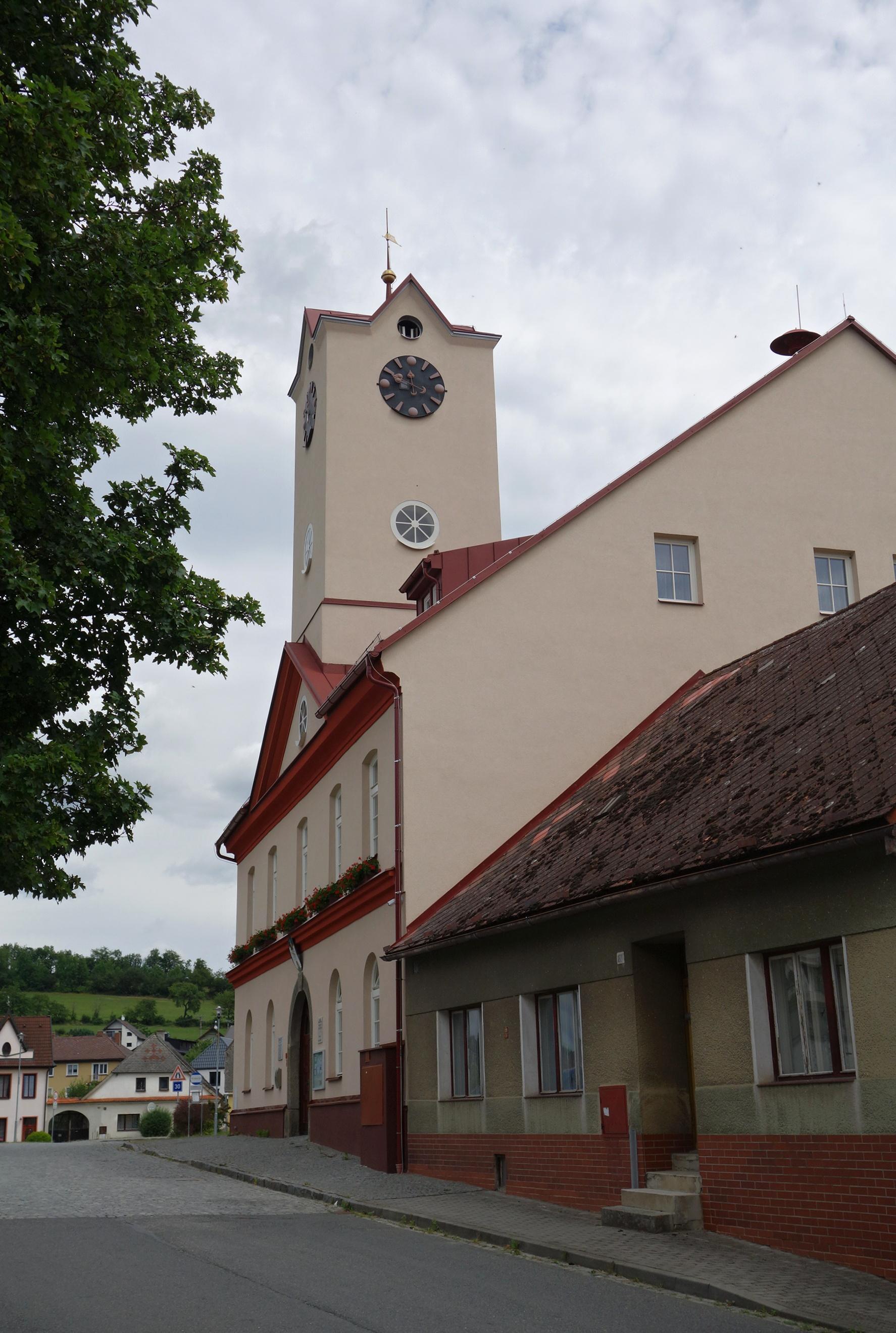 Knihovna Strážov foto 2