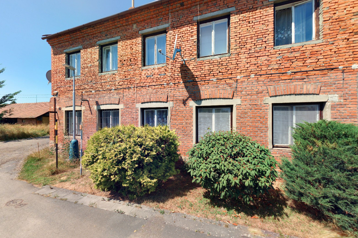 Keramika Loučany, společnost s ručením omezeným