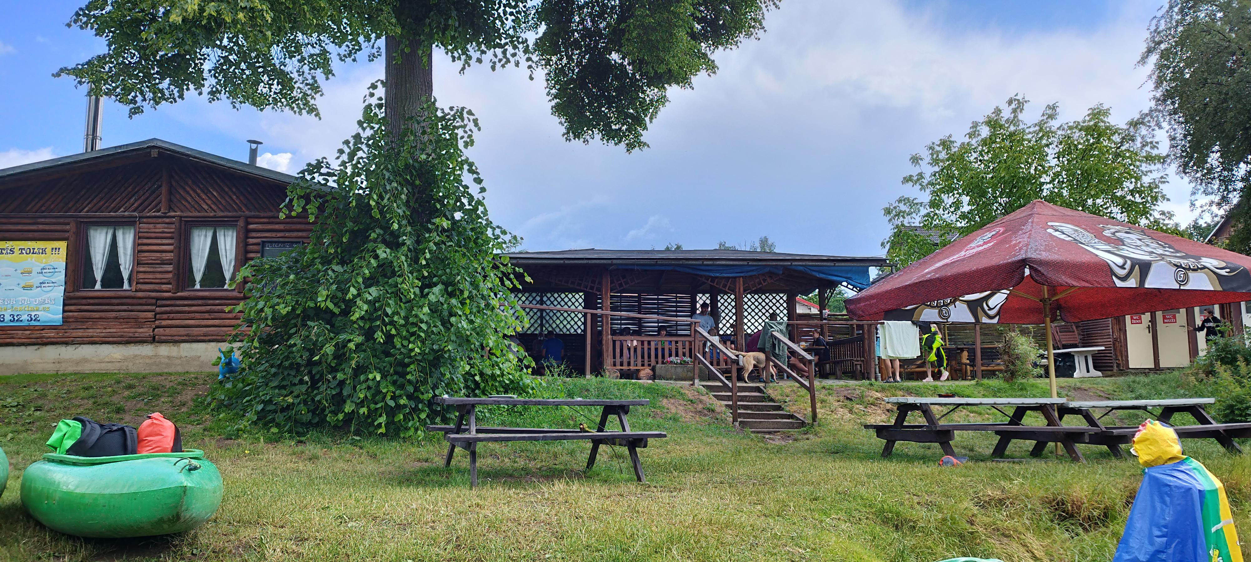 Restaurace Pod jezem