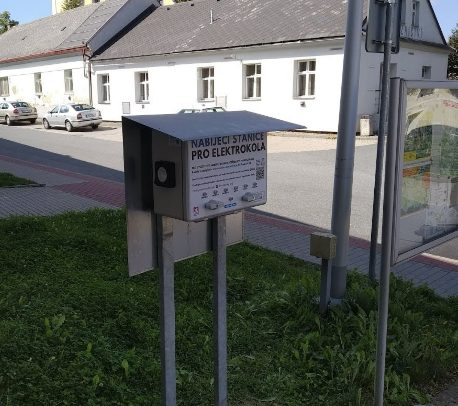 Nabíjecí stanice Informační centrum Bystré
