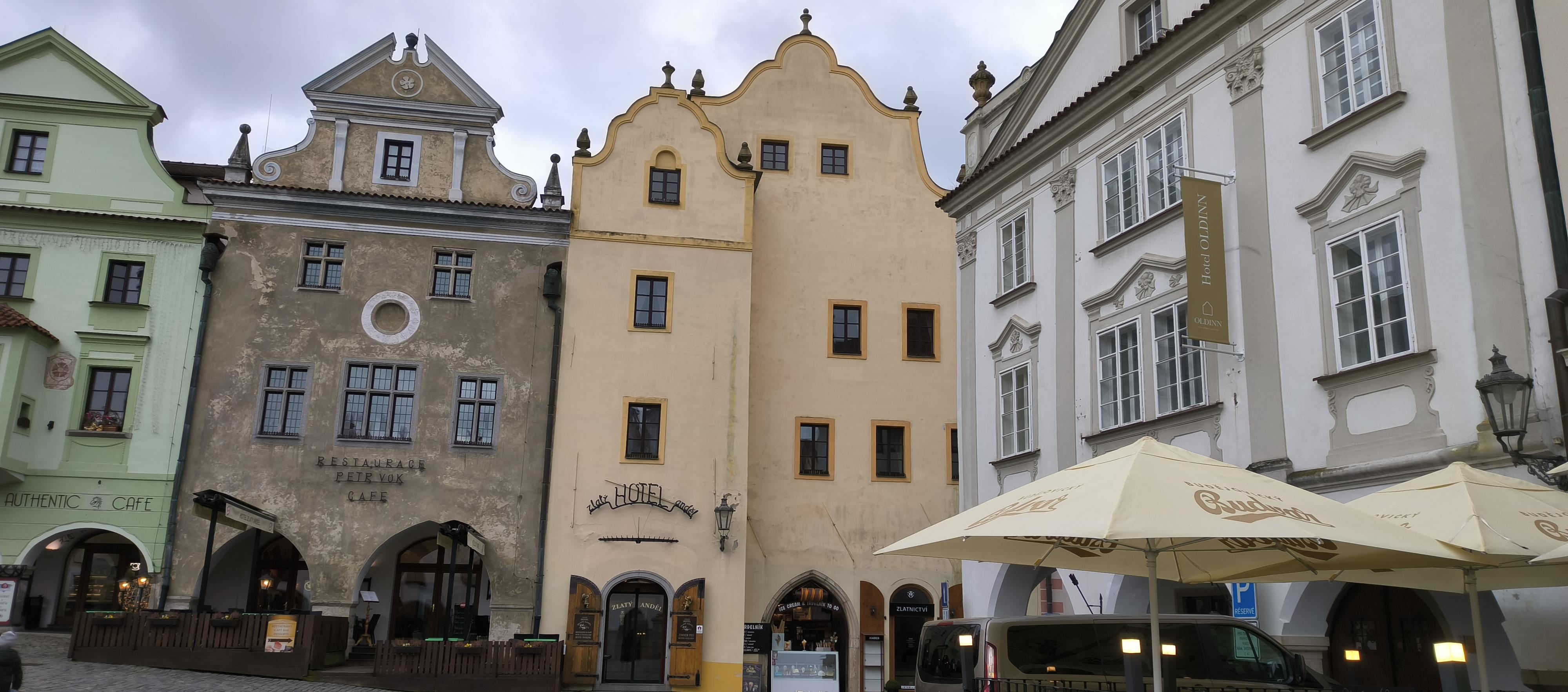 Kavárna Zlatý anděl foto 2