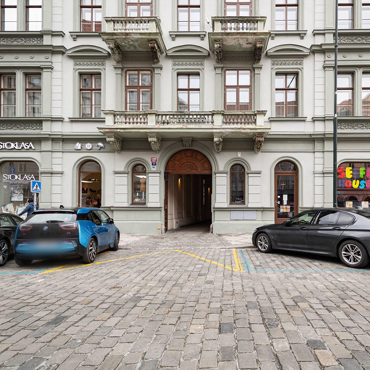 MR.PARKIT - Parking Senovážné náměstí foto 4