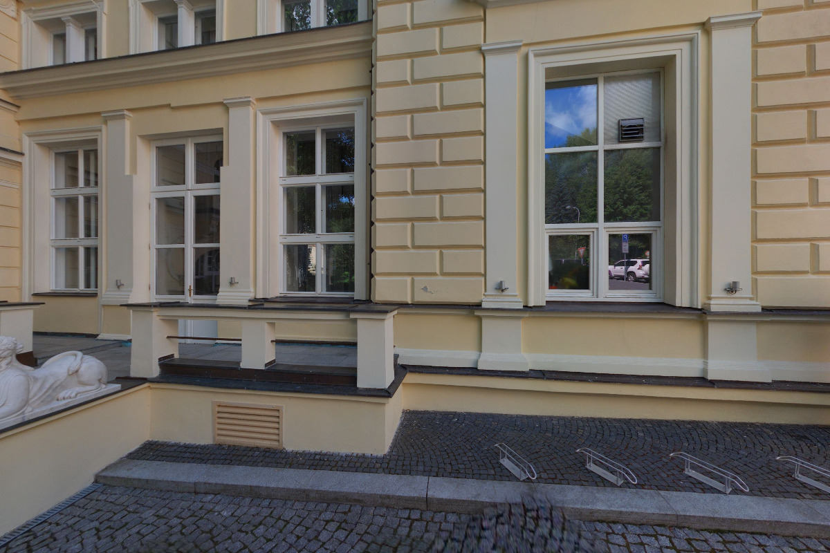 Library Bar Hotel Falkensteiner