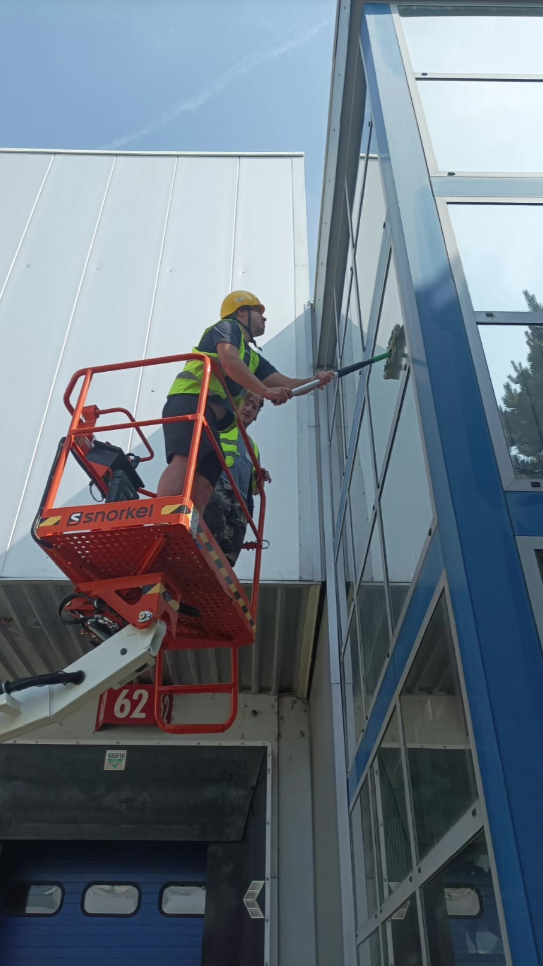 Niks Cleaning Services foto 2 (náhled videa)