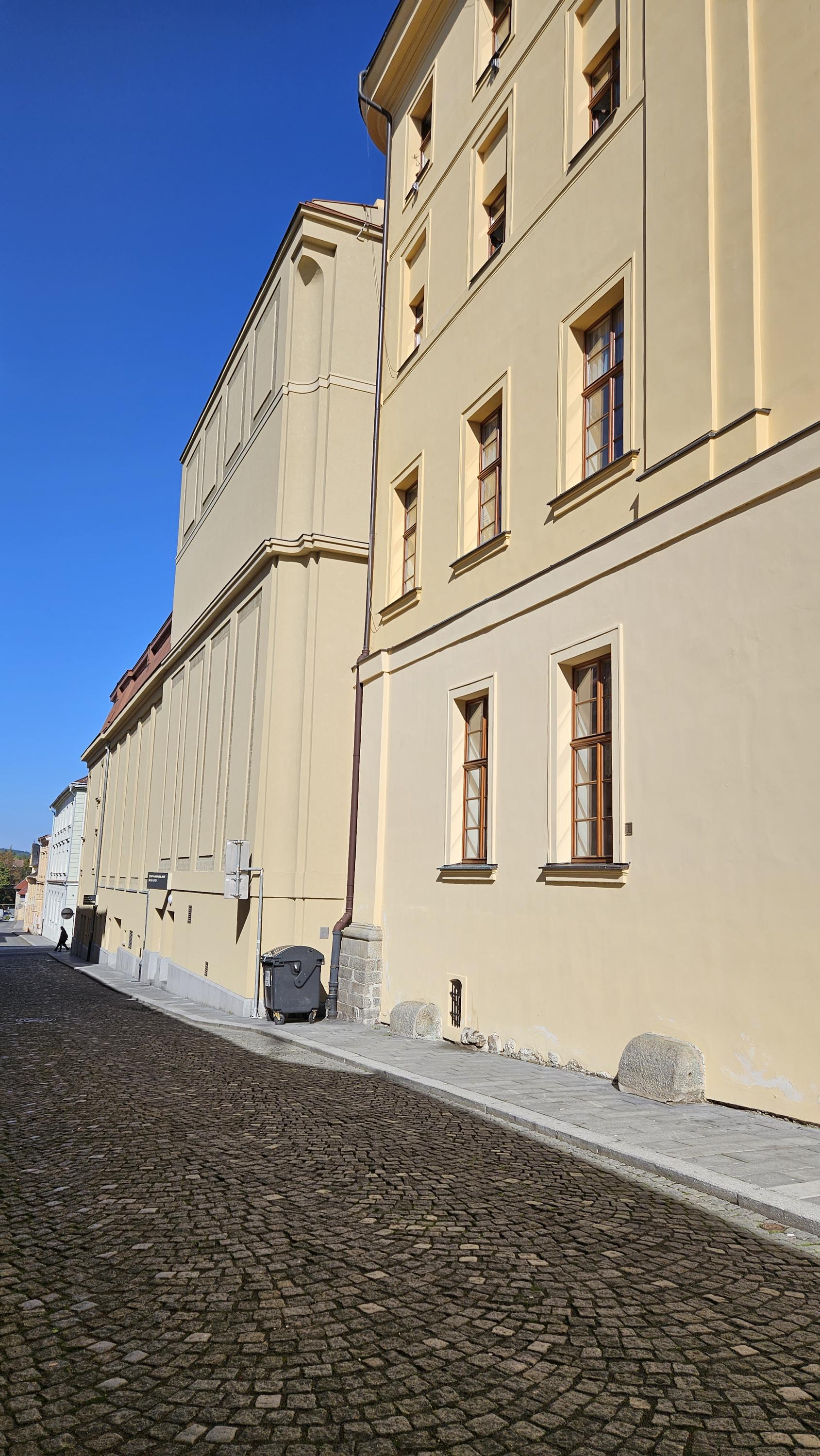 STÁLÁ DIVADELNÍ SCÉNA KLATOVY foto 3