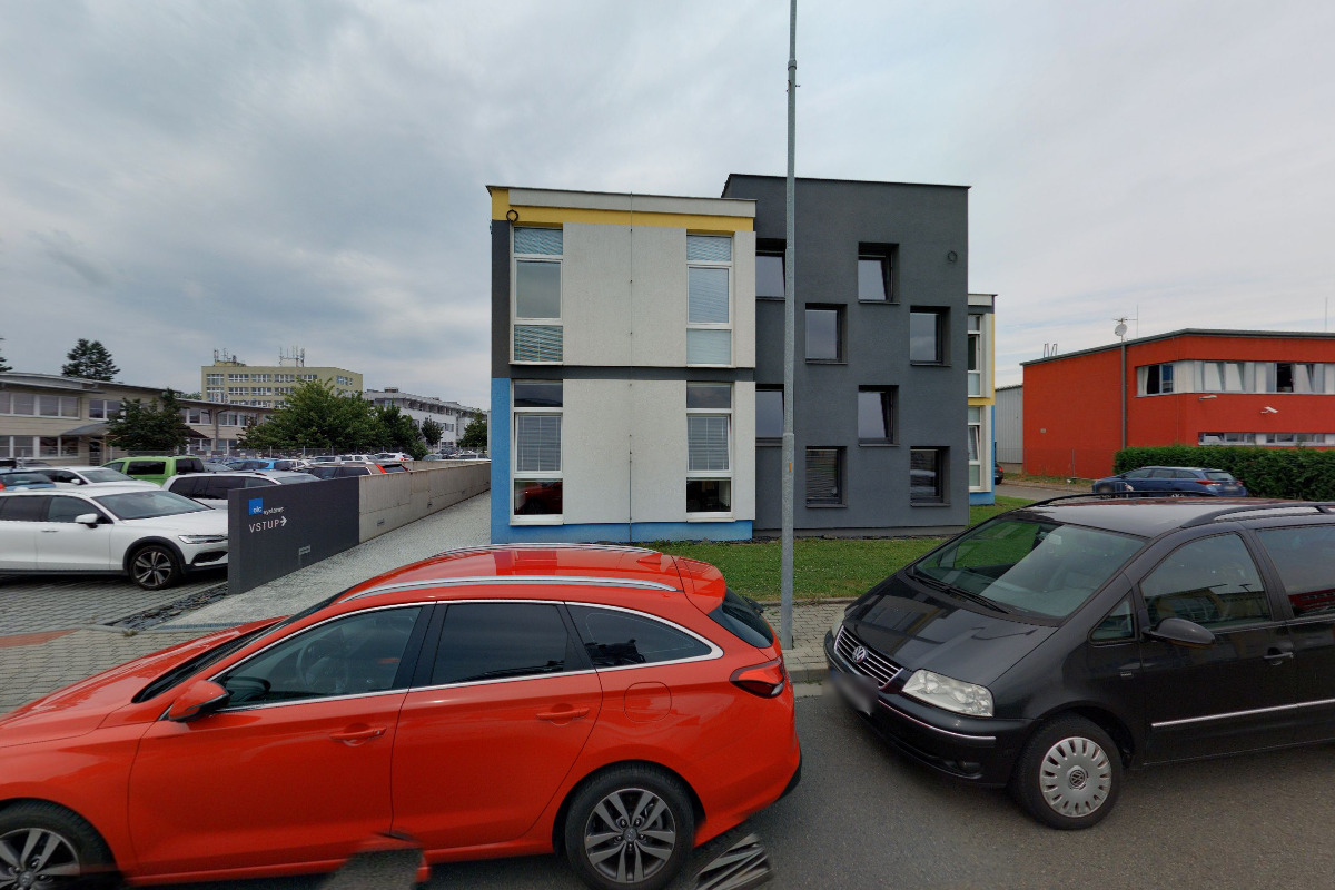 NET UNIVERSITY, s.r.o.