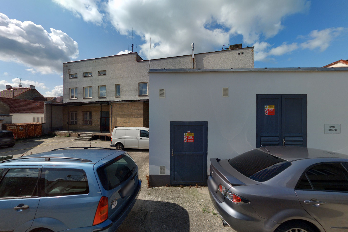 MUSIC BAR U DVOU ČÁPŮ