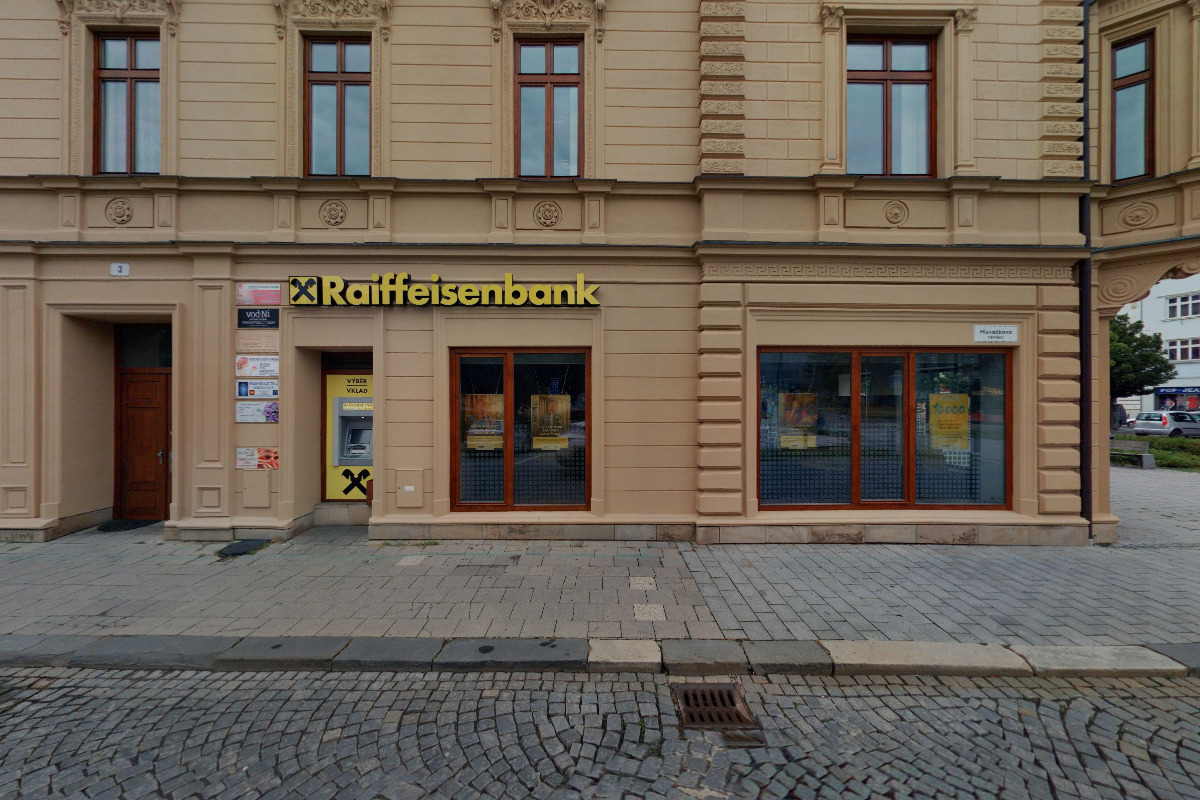 Raiffeisenbank - bankomat foto 3