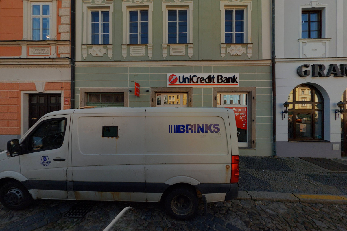 UniCredit Bank Czech Republic and Slovakia, a.s. foto 3