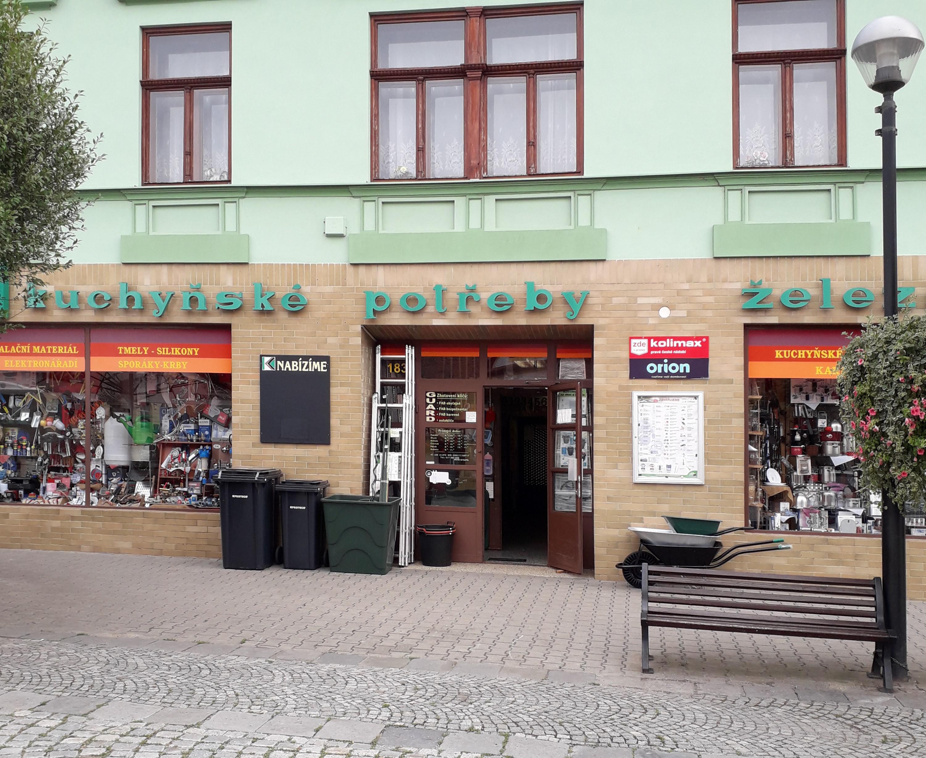 Domácí potřeby Petr Kvapil foto 3