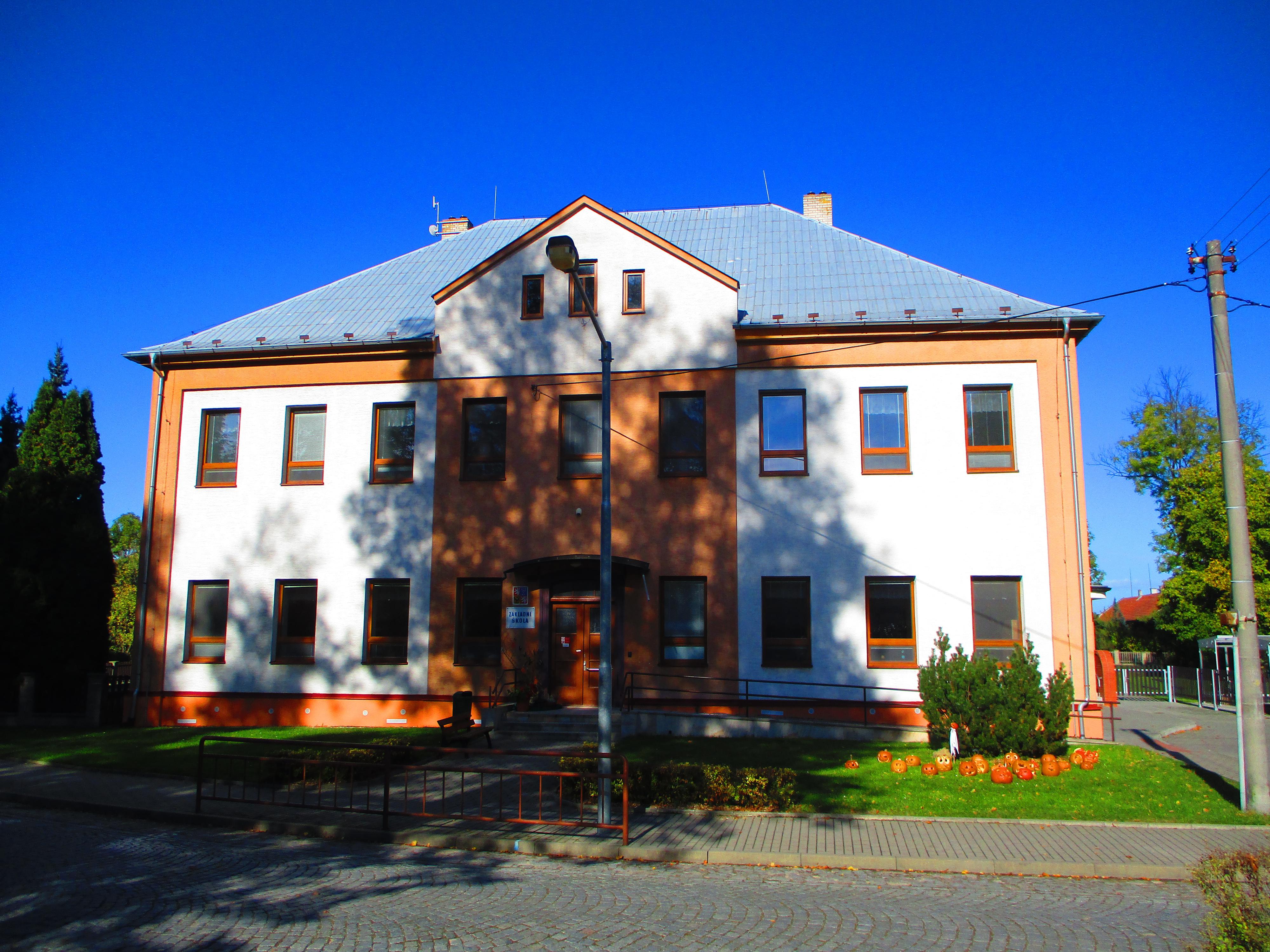 Masarykova ZŠ Dolní Roveň foto 4